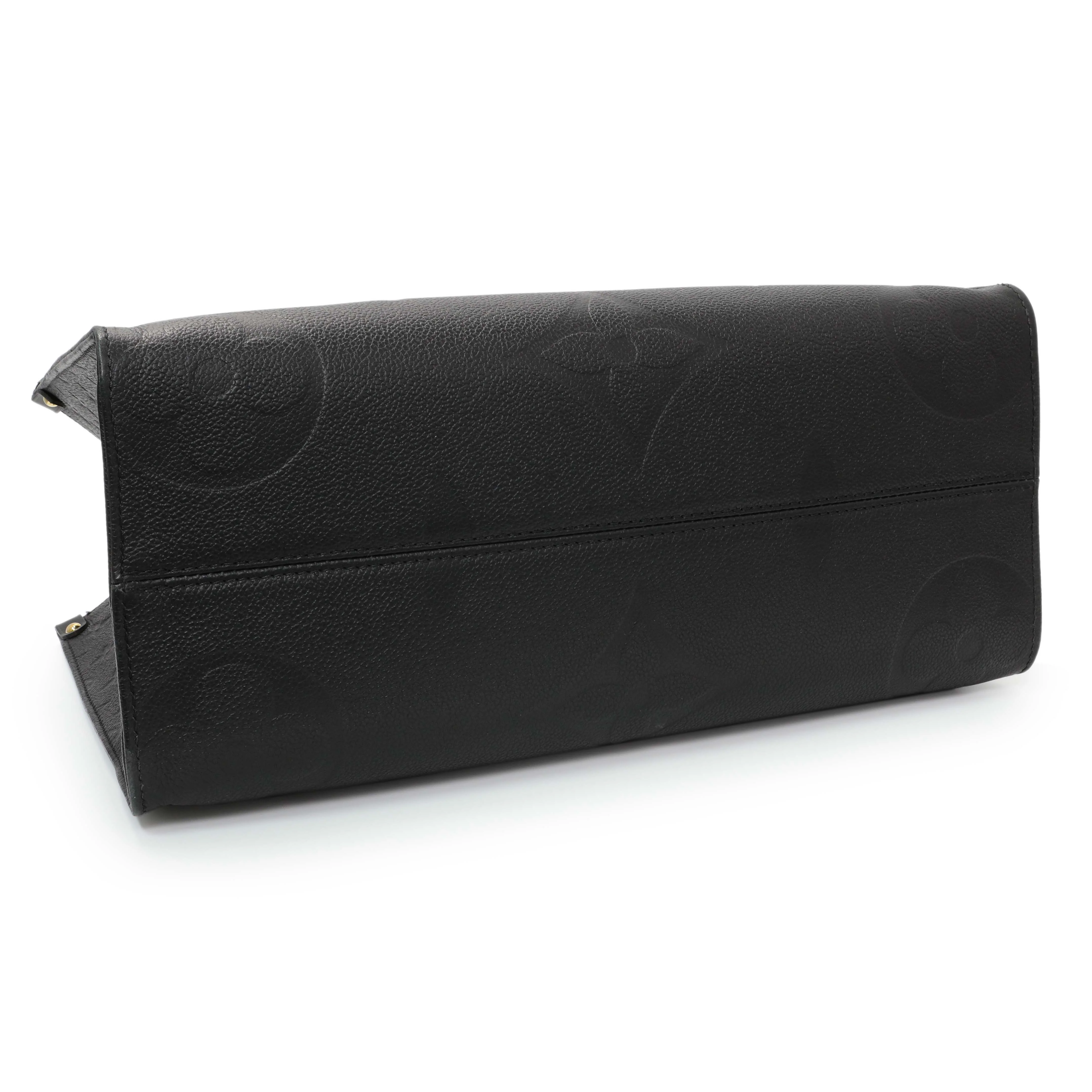 Louis Vuitton Black Empreinte Monogram Giant OnTheGo MM - Image 3