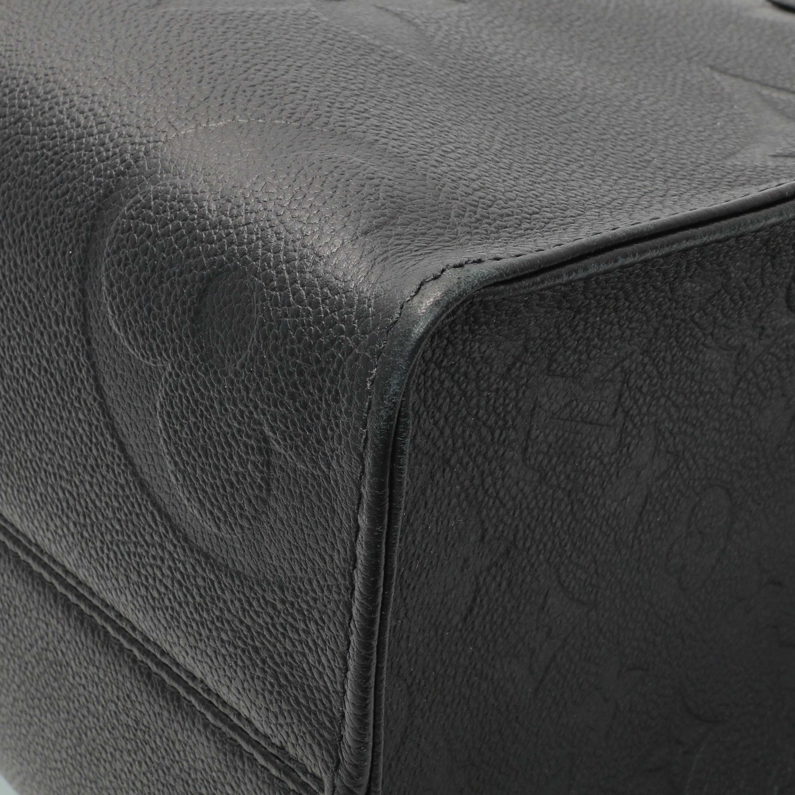Louis Vuitton Black Empreinte Monogram Giant OnTheGo MM - Image 5