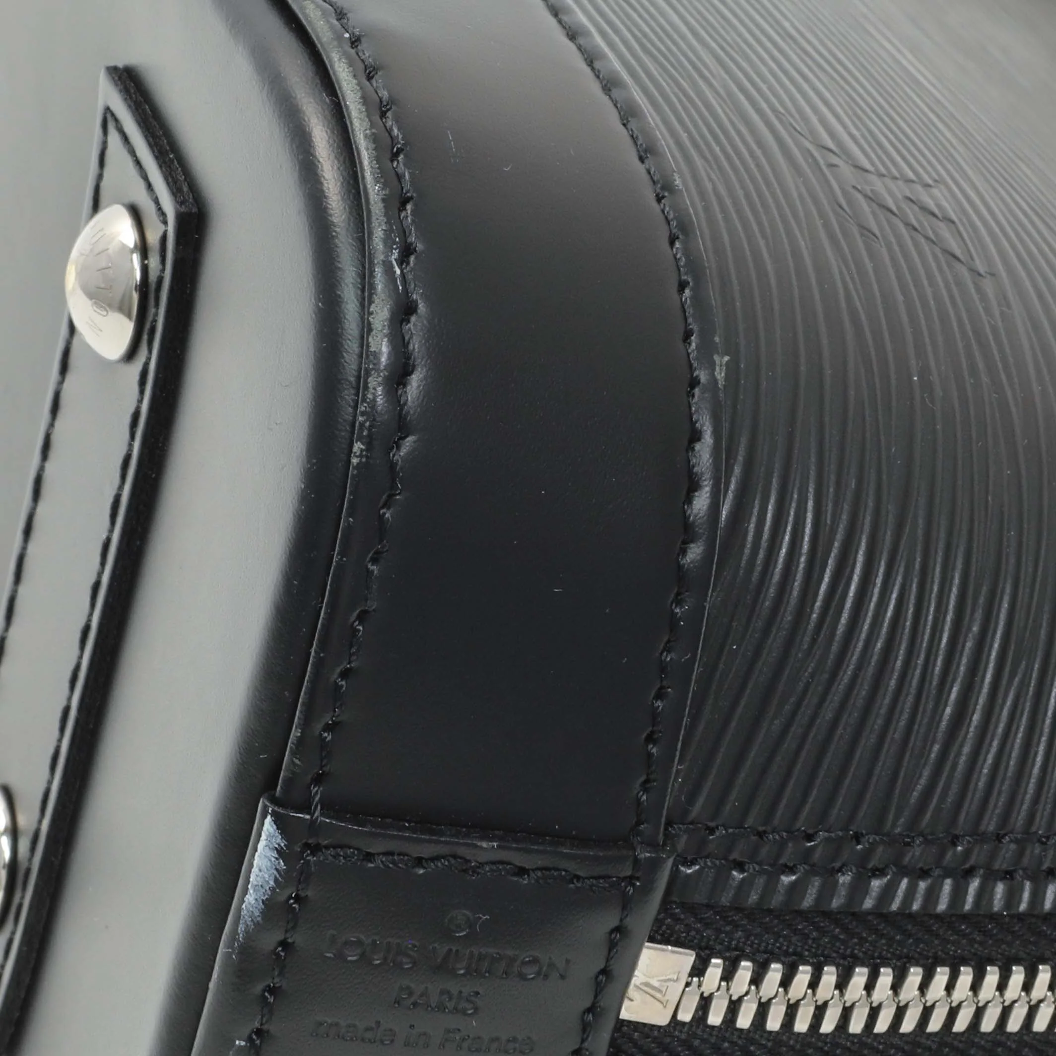 Louis Vuitton Black Epi Alma BB - Image 5