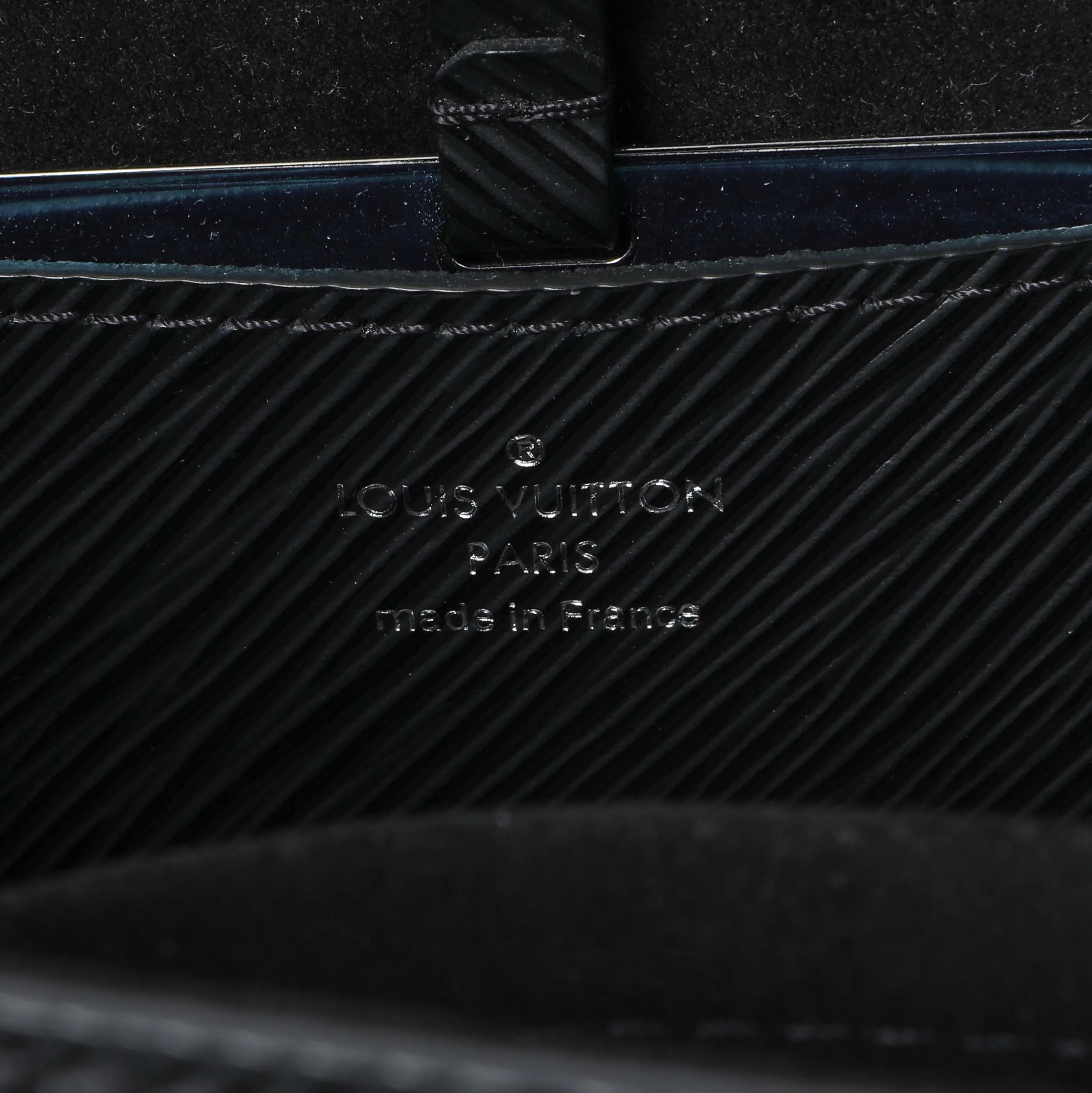 Louis Vuitton Black Epi Twist MM - Image 6