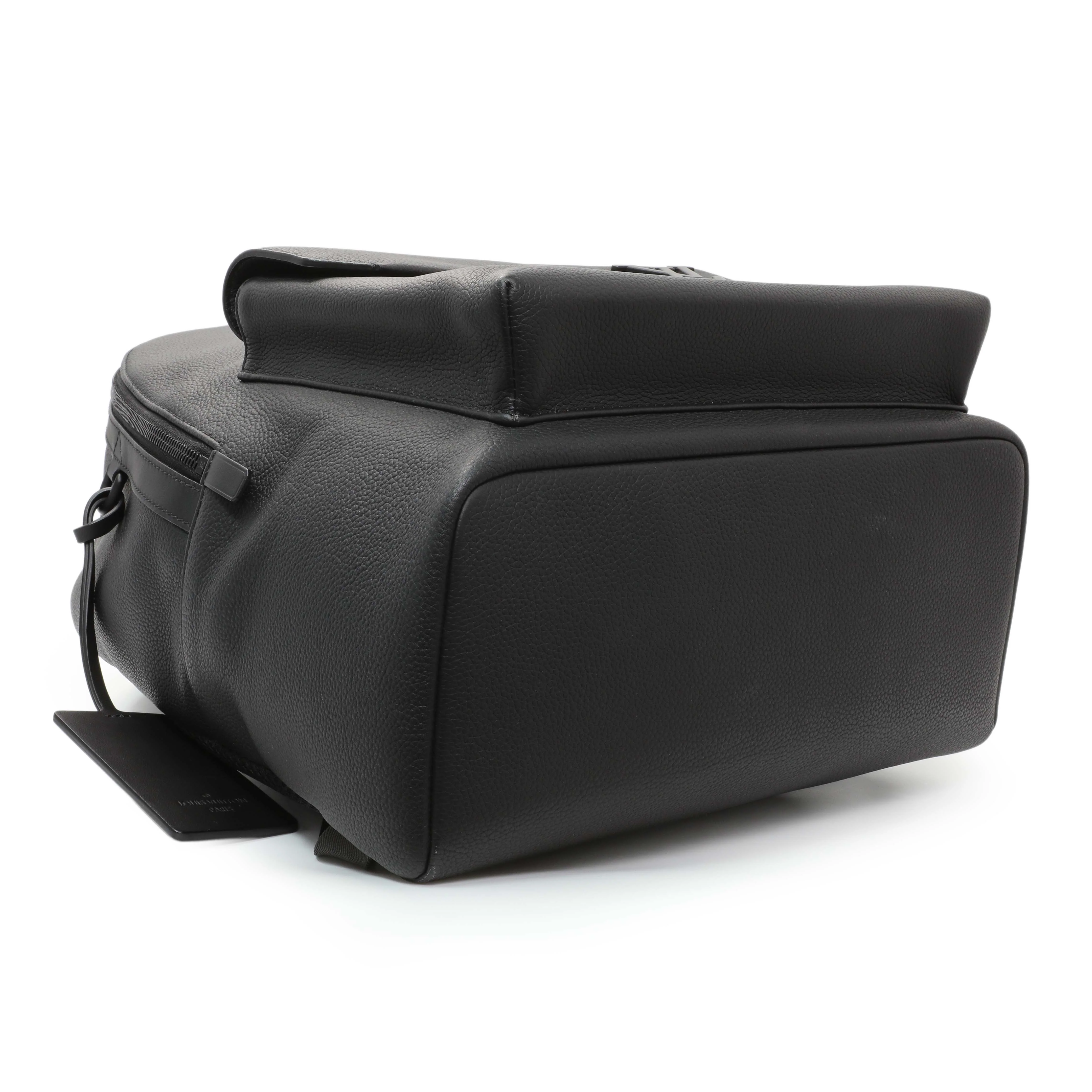 Louis Vuitton Black Grained Calfskin Aerogram Takeoff Backpack - Image 3