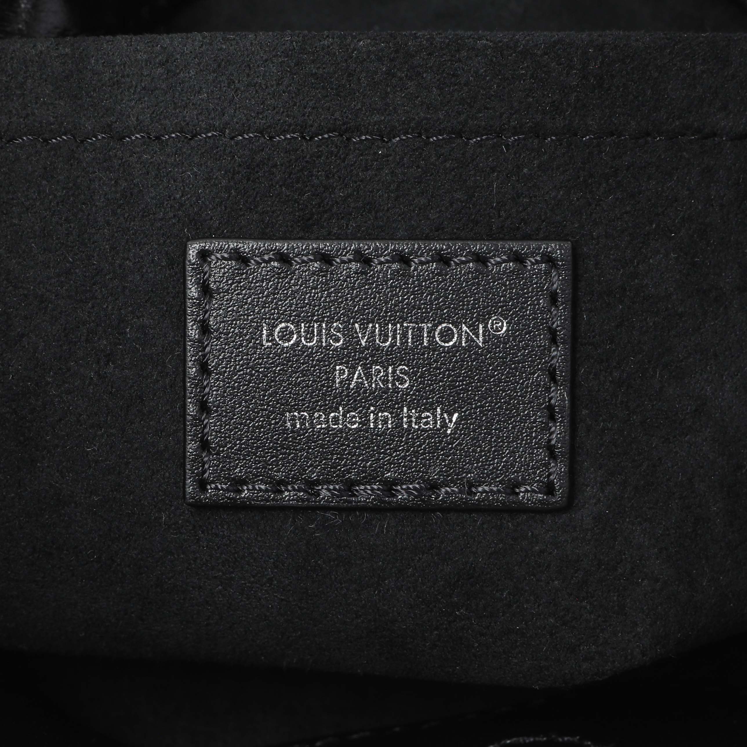 Louis Vuitton Black Lambskin Off Duty Backpack Vibe - Image 5