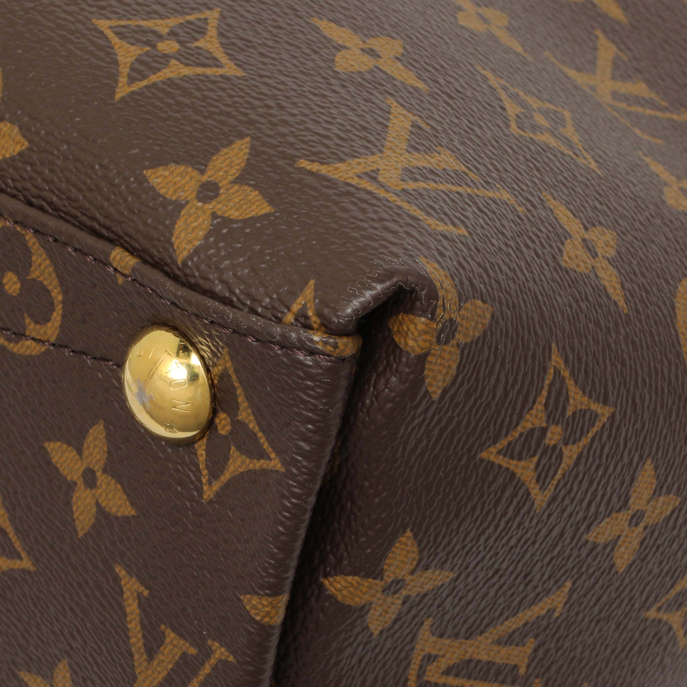 Louis Vuitton Black Monogram V Tote MM - Image 5