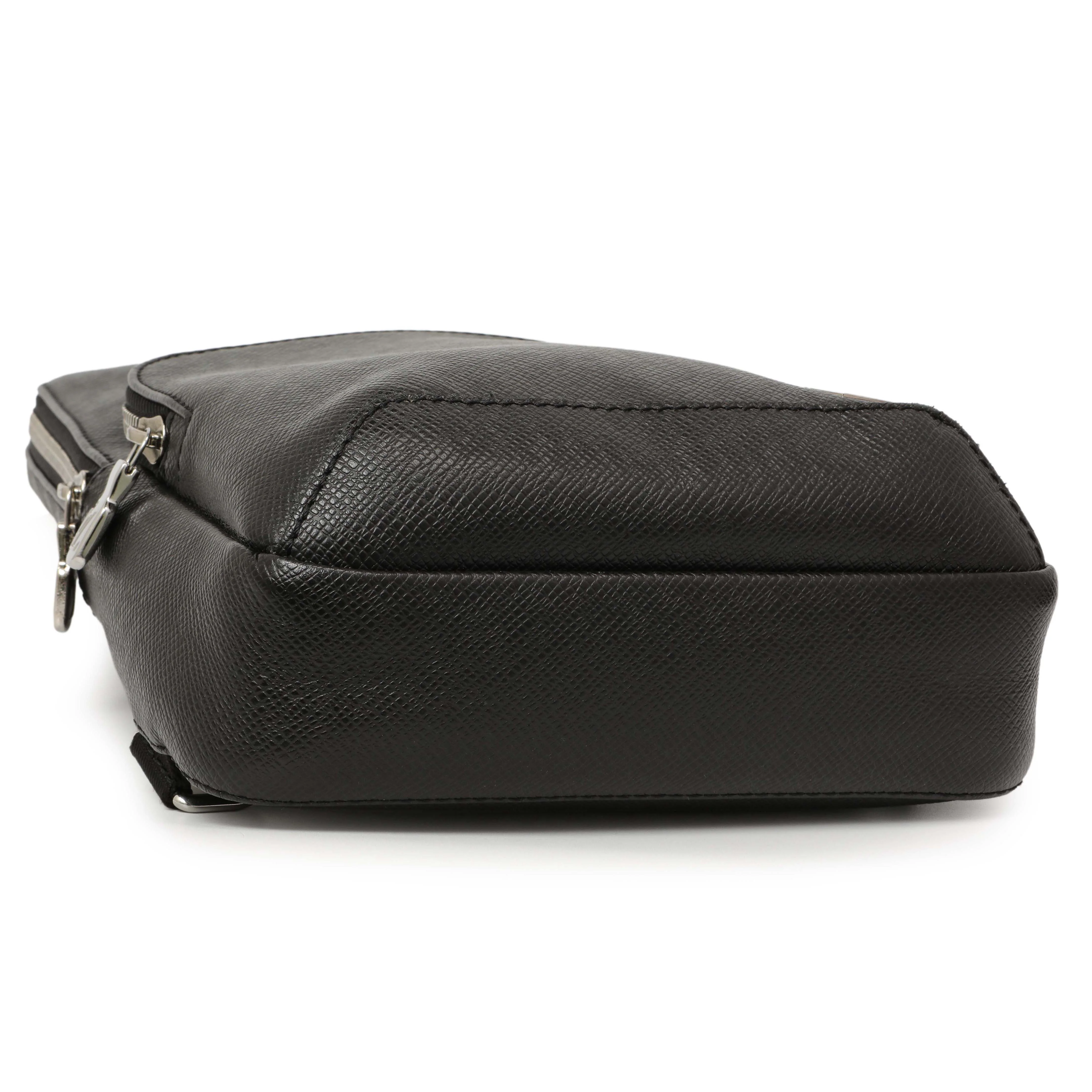 Louis Vuitton Black Taiga Avenue Sling - Image 3
