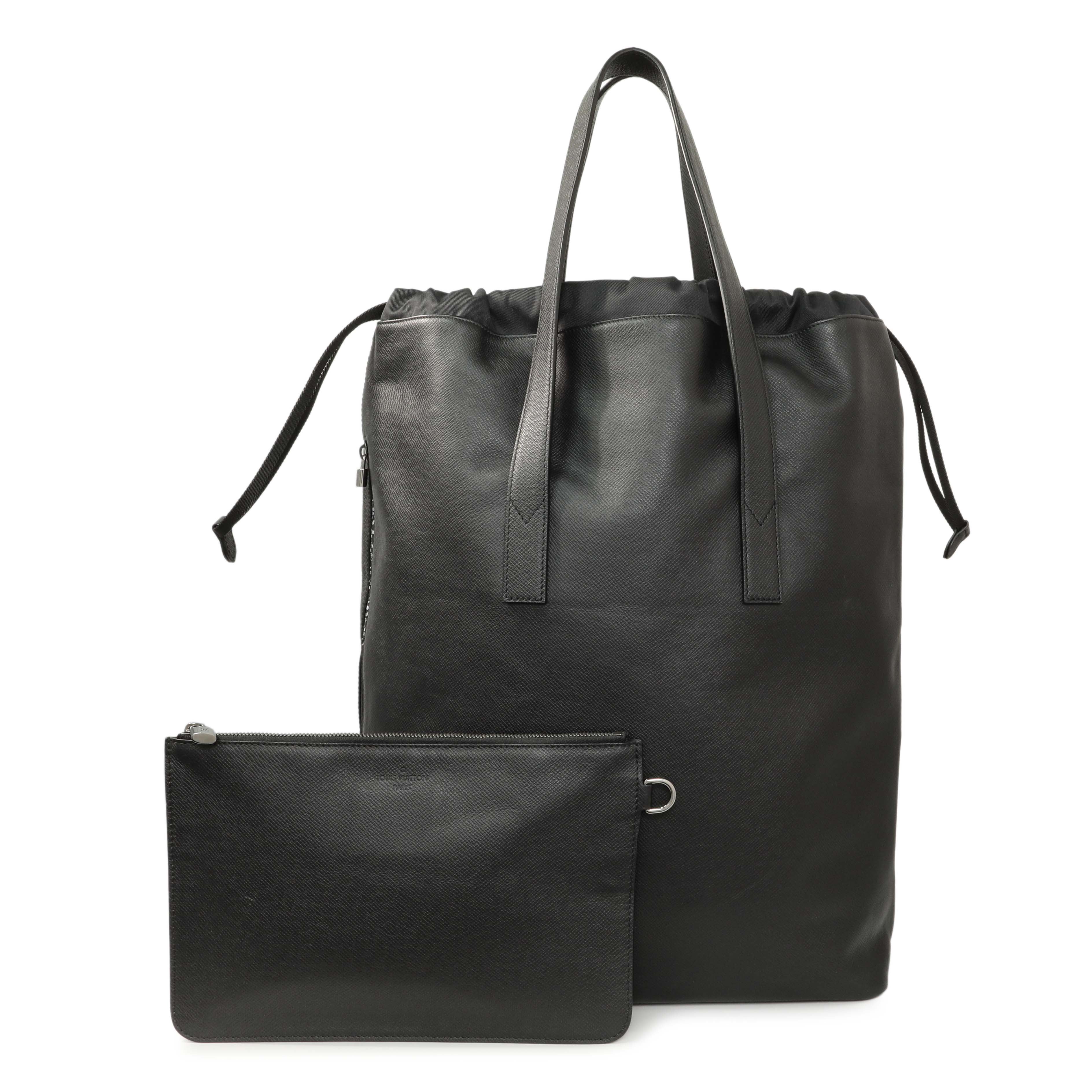 Louis Vuitton Black Taiga Outdoor Cabas