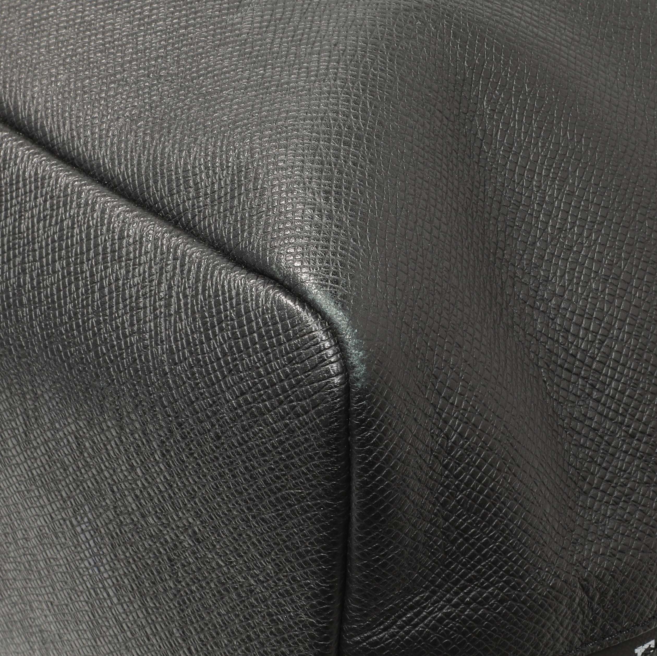 Louis Vuitton Black Taiga Outdoor Cabas - Image 7