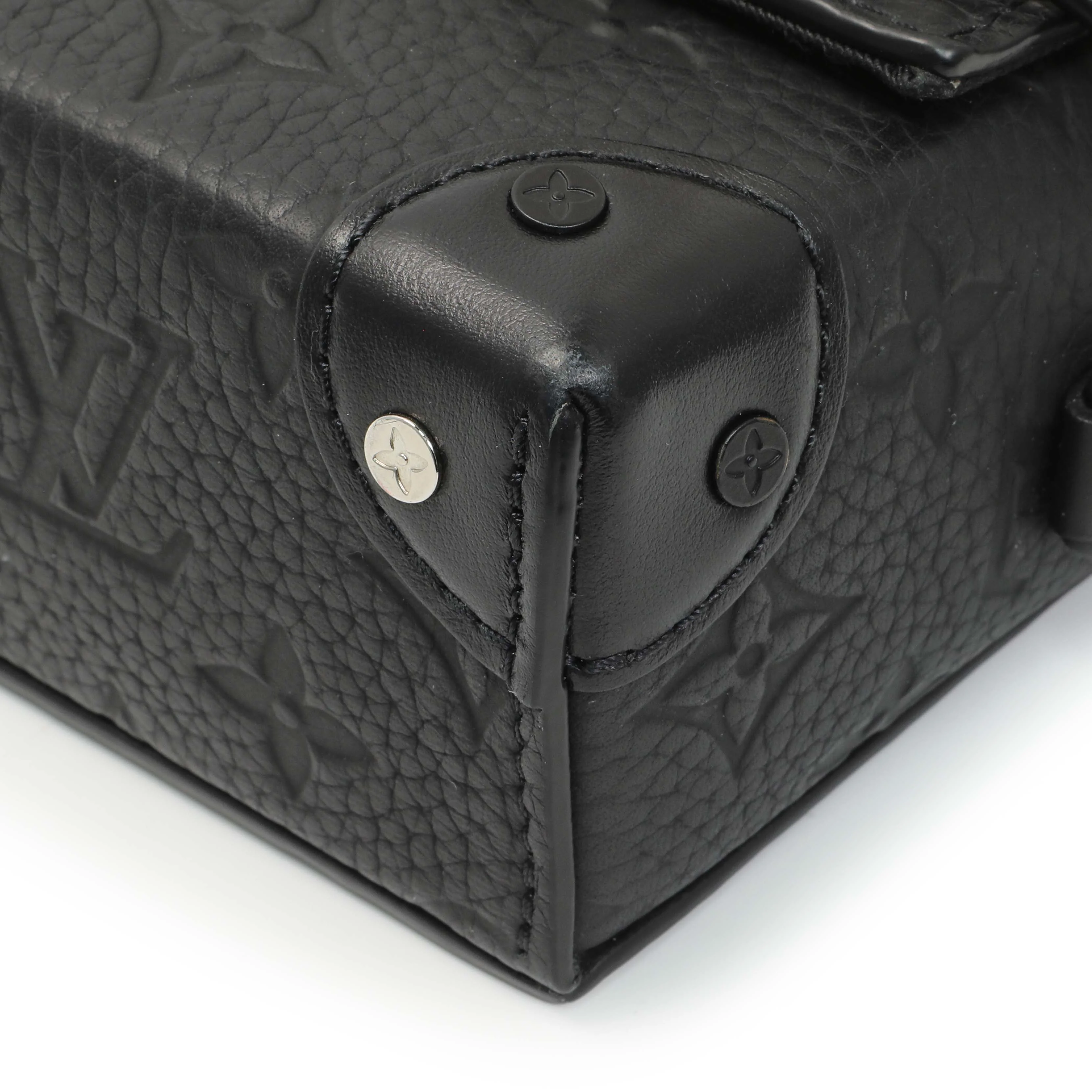 Louis Vuitton Black Taurillon Monogram Steamer Wearable Wallet - Image 5