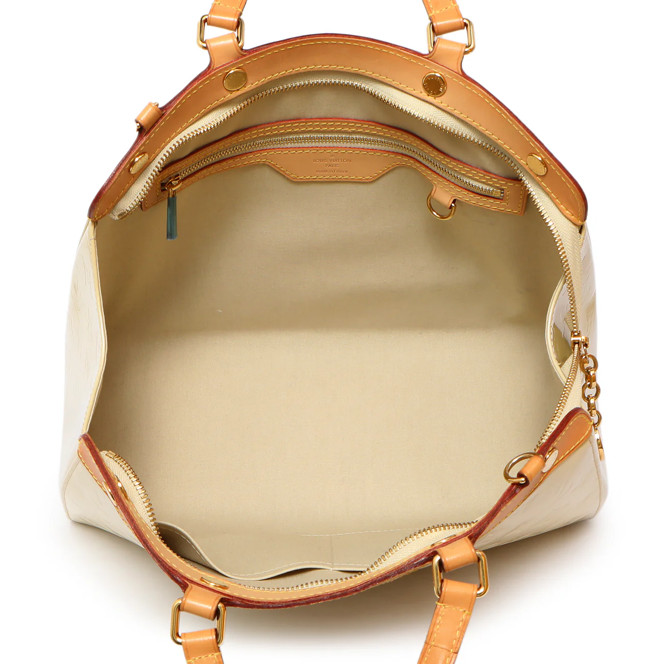 Louis Vuitton Blanc Corail Vernis Brea MM - Image 8
