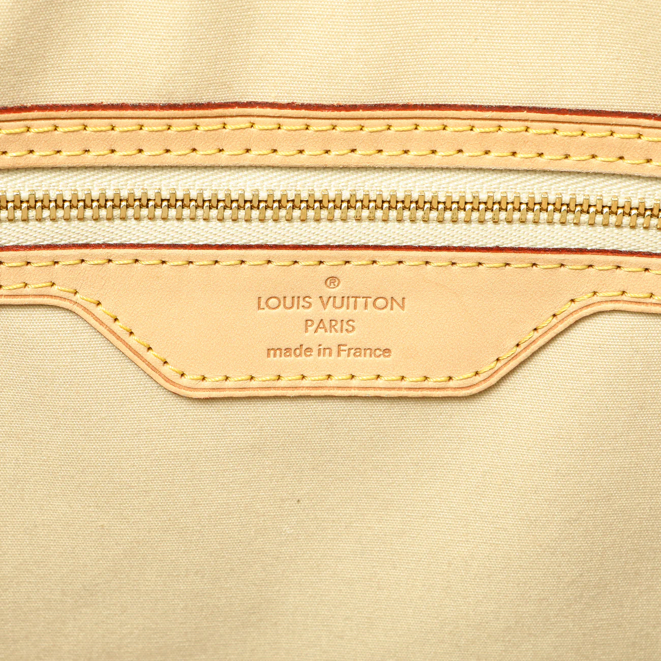 Louis Vuitton Blanc Corail Vernis Brea MM - Image 9