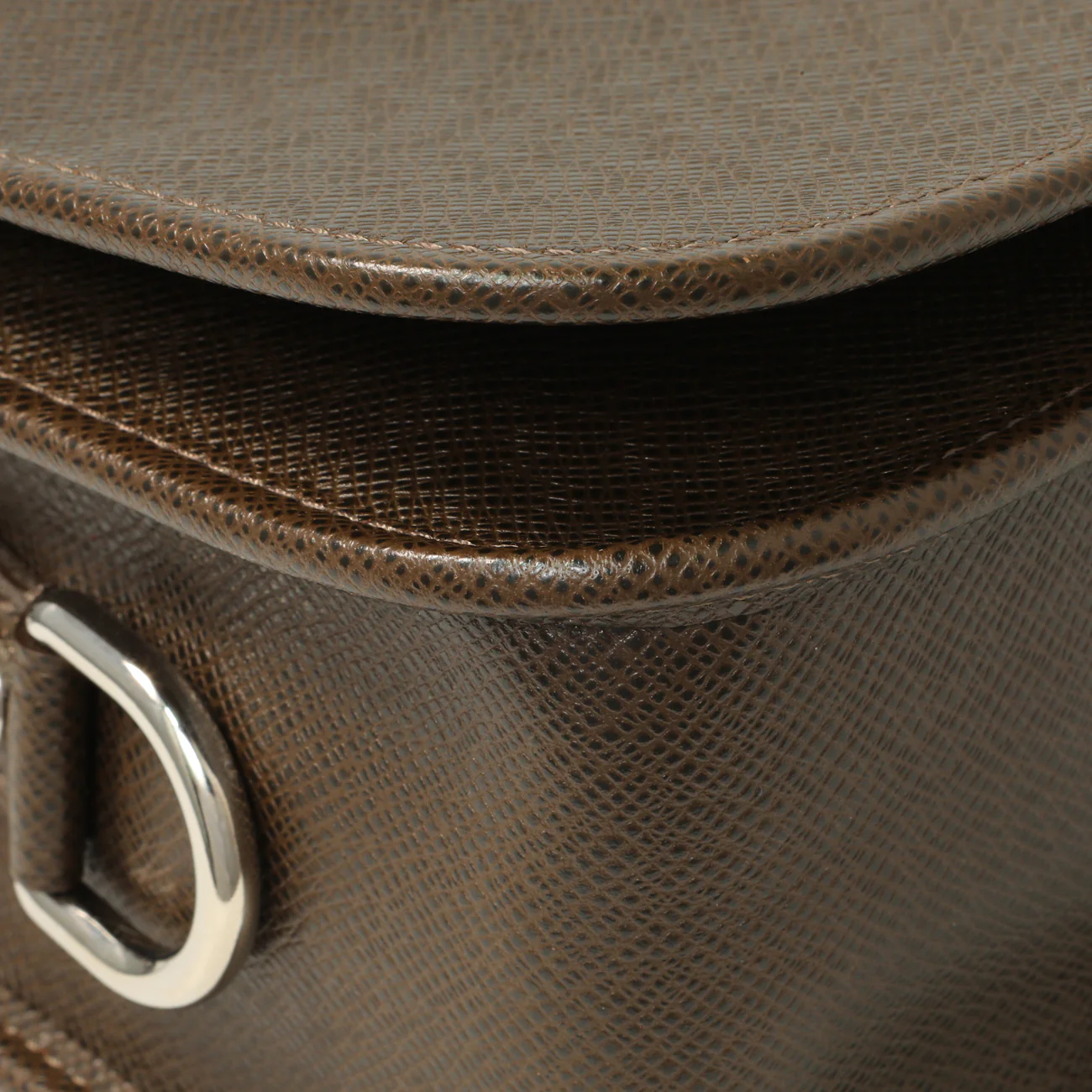 Louis Vuitton Brown Taiga Andrei Messenger - Image 4