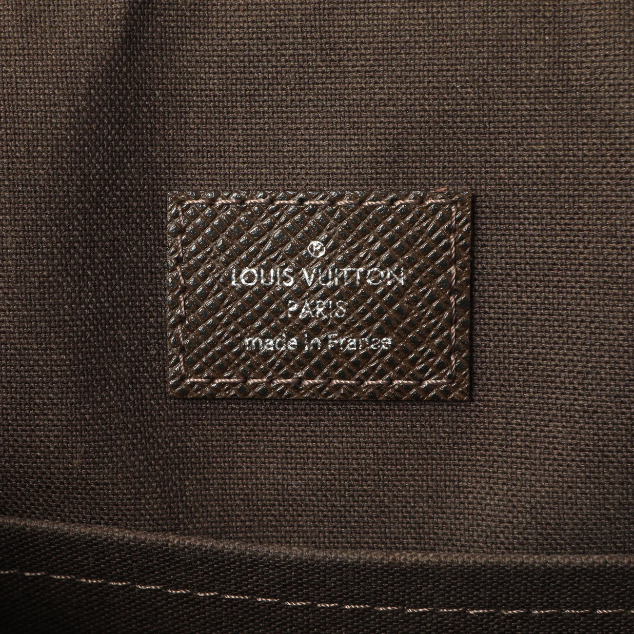 Louis Vuitton Brown Taiga Andrei Messenger - Image 9