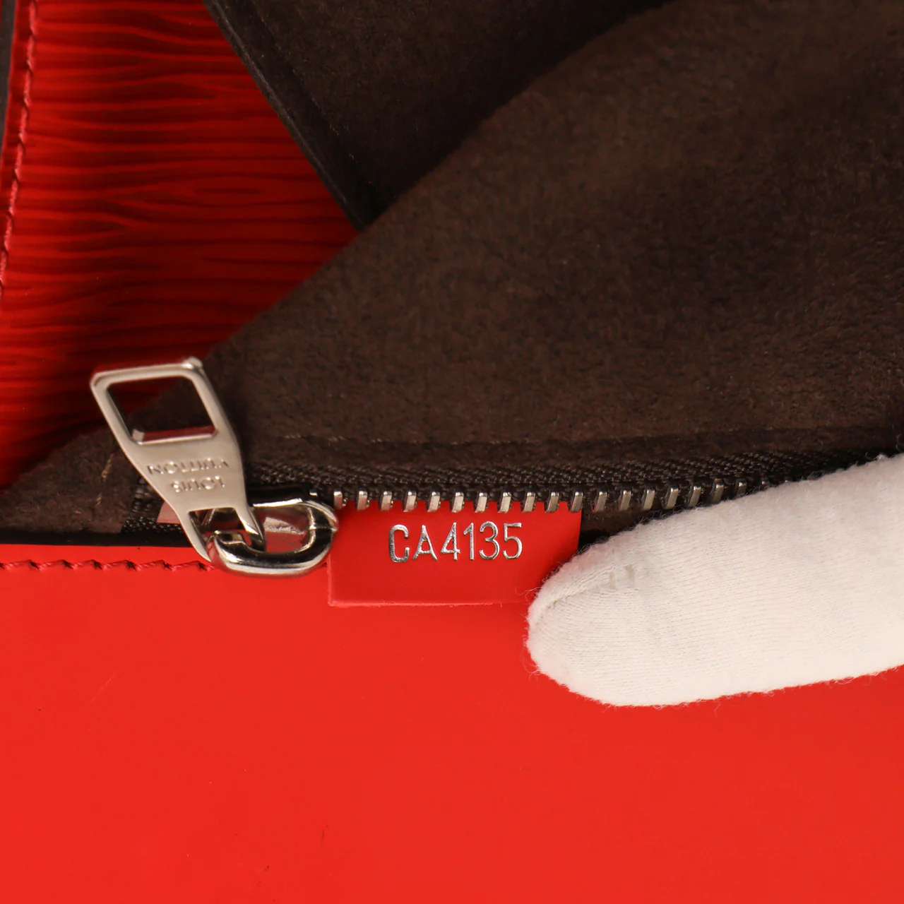 Louis Vuitton Coquelicot Epi Phenix MM - Image 10