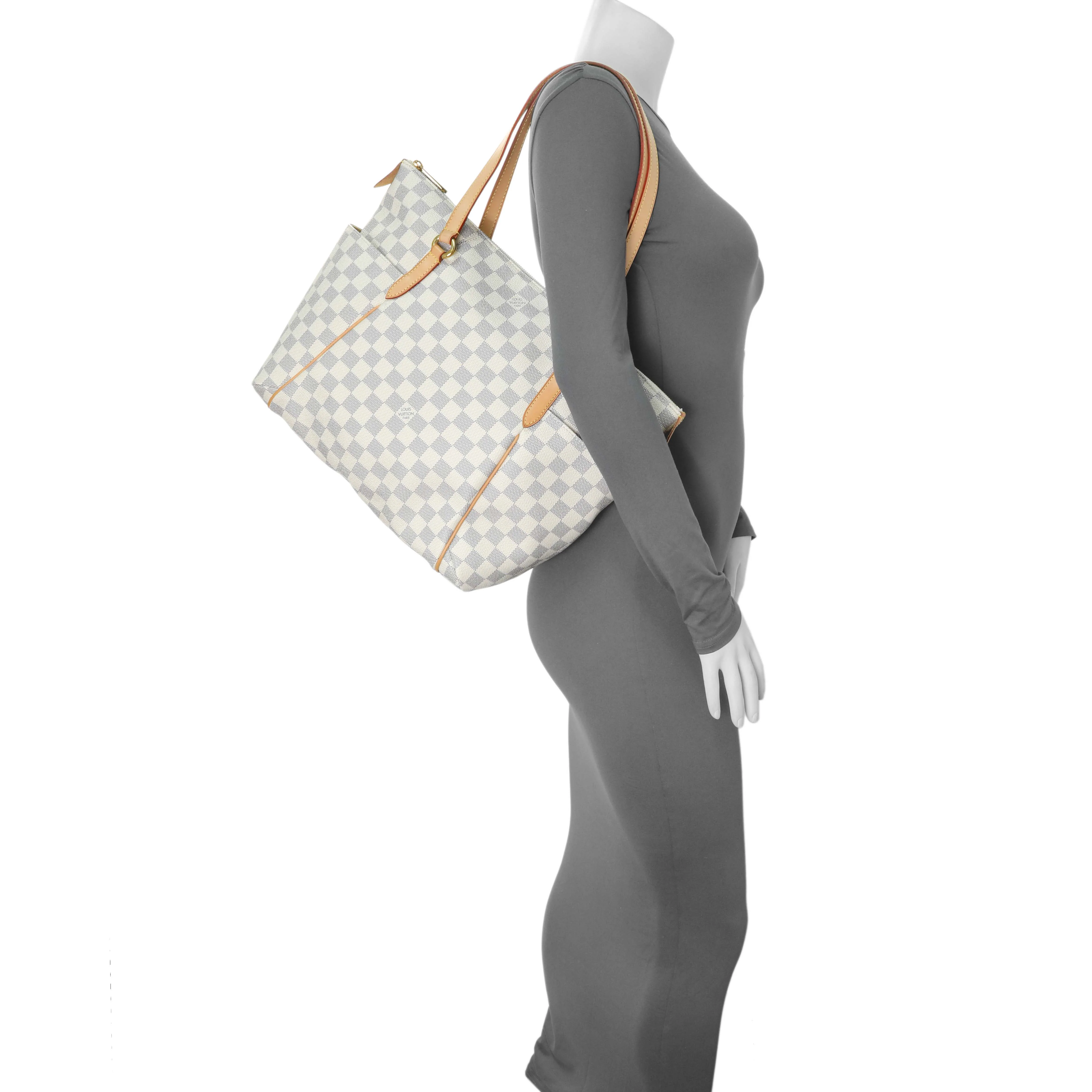 Louis Vuitton Damier Azur Totally MM - Image 11