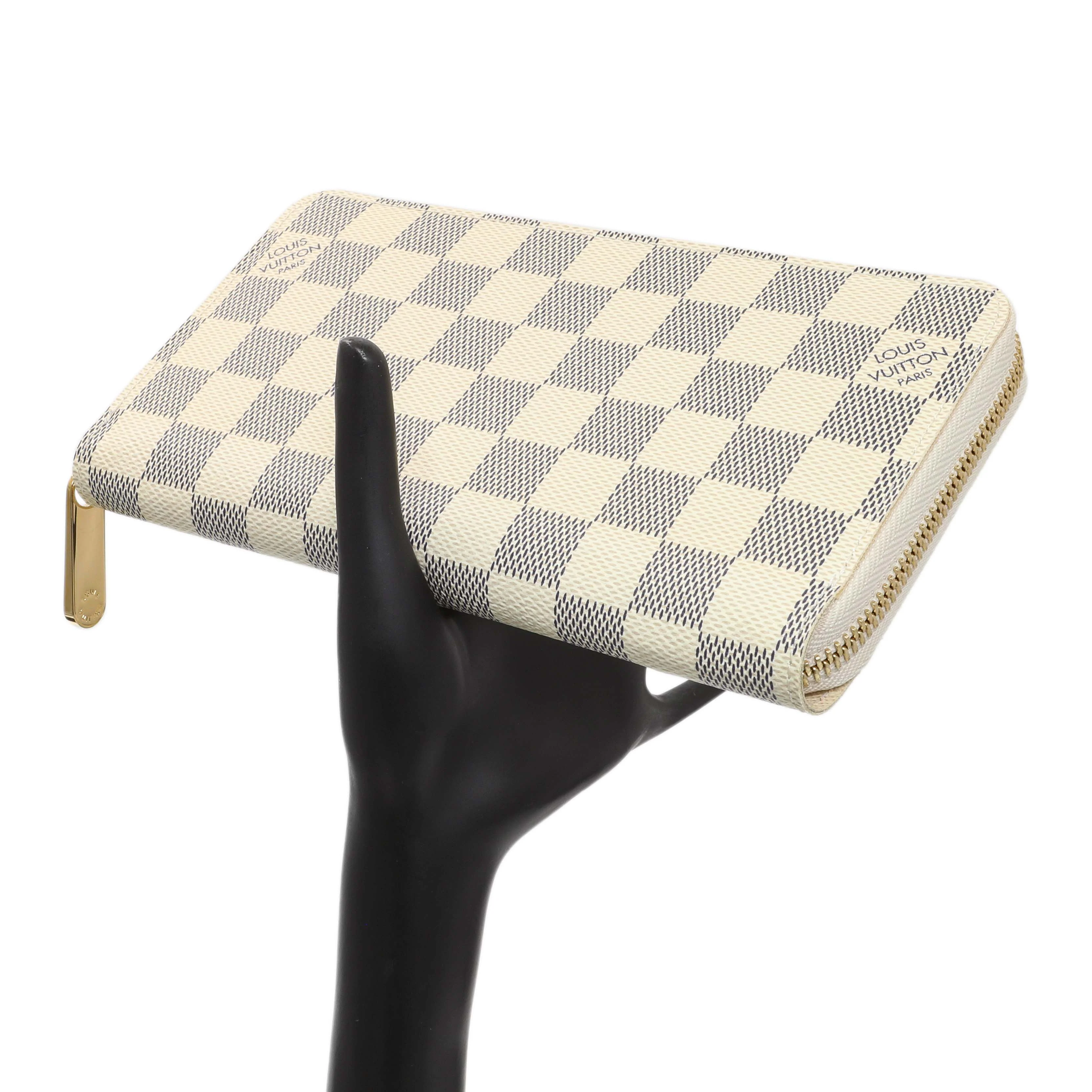 Louis Vuitton Damier Azur Zippy Wallet - Image 7