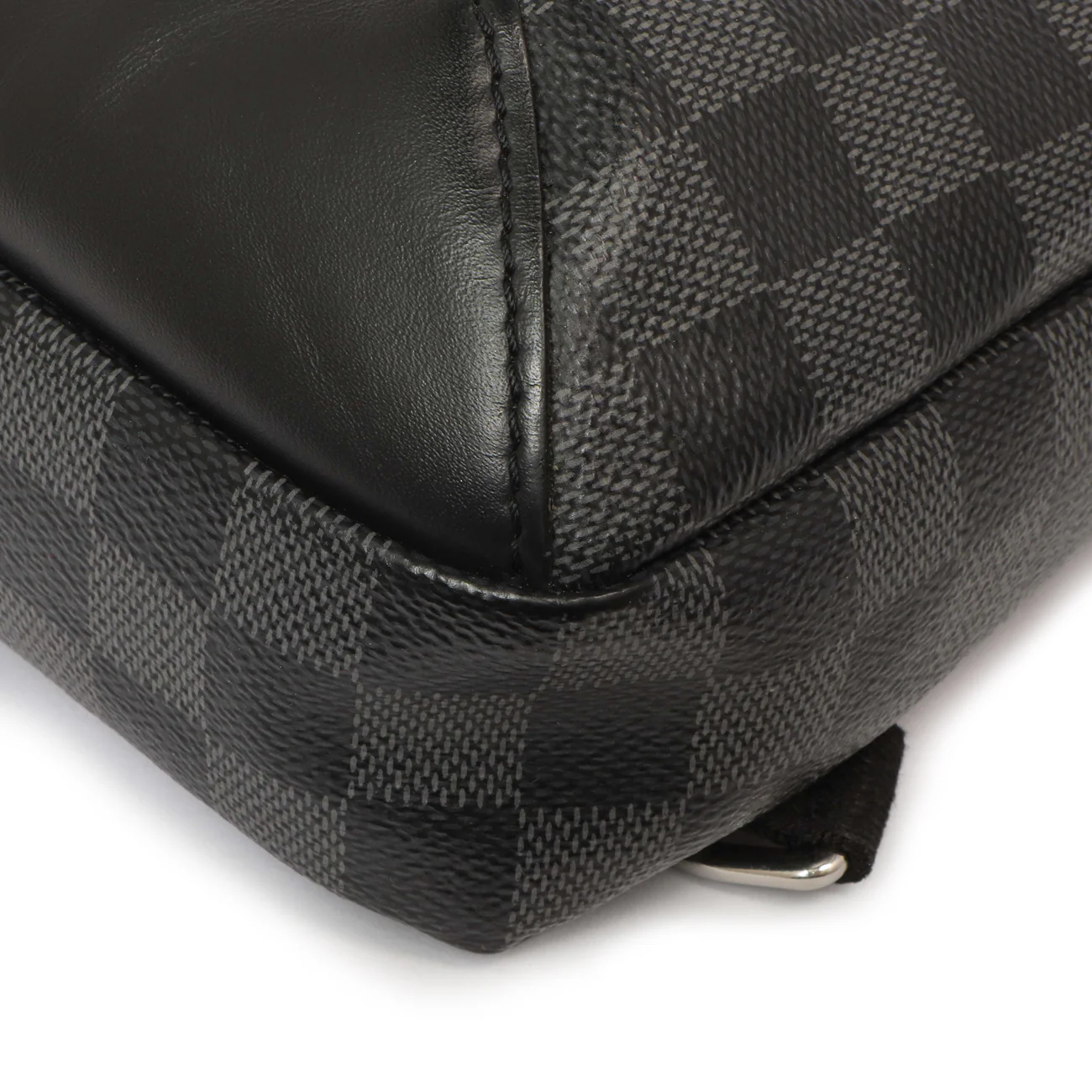 Louis Vuitton Damier Graphite Avenue Sling Bag - Image 5