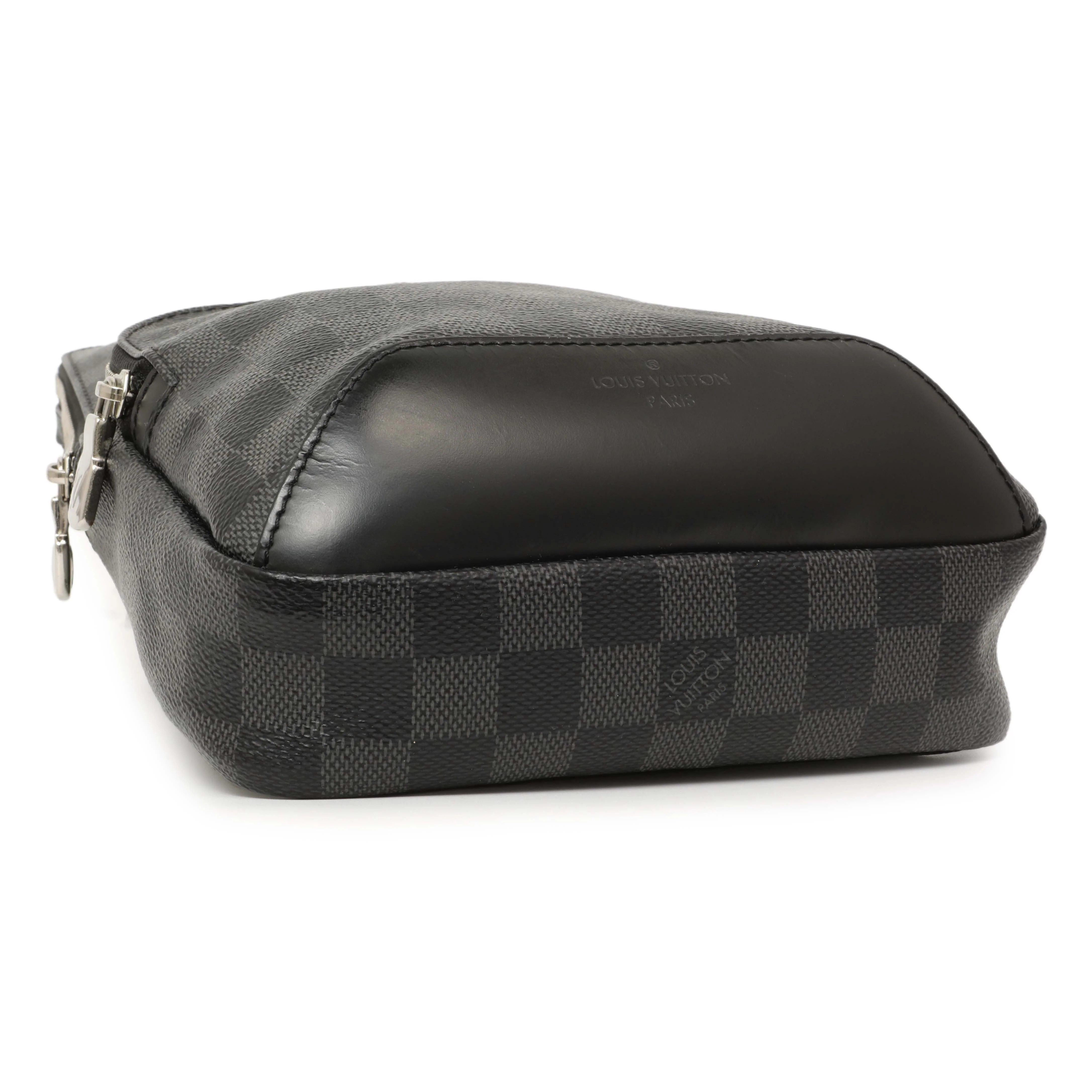 Louis Vuitton Damier Graphite Avenue Sling Bag - Image 3