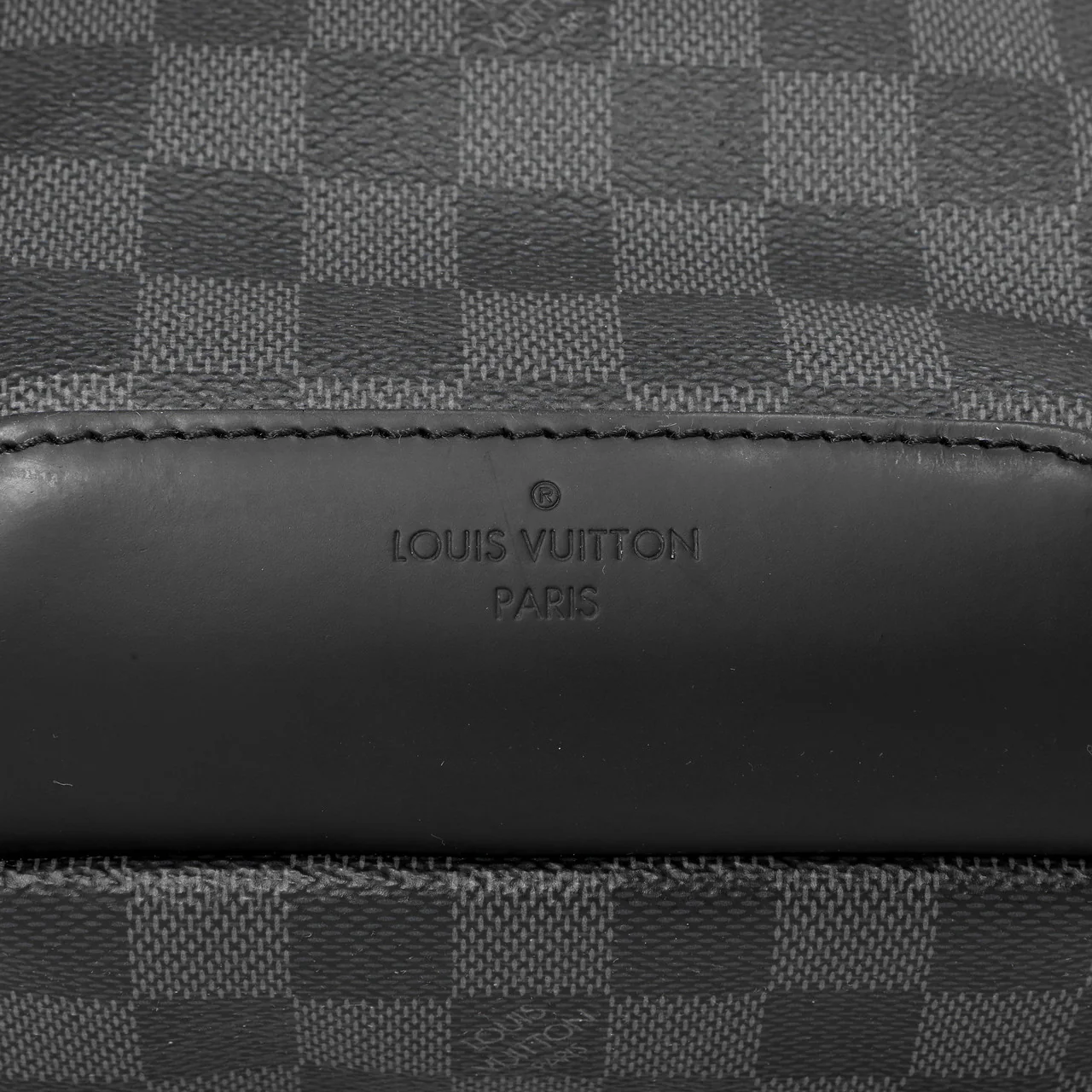 Louis Vuitton Damier Graphite Avenue Slingbag - Image 7