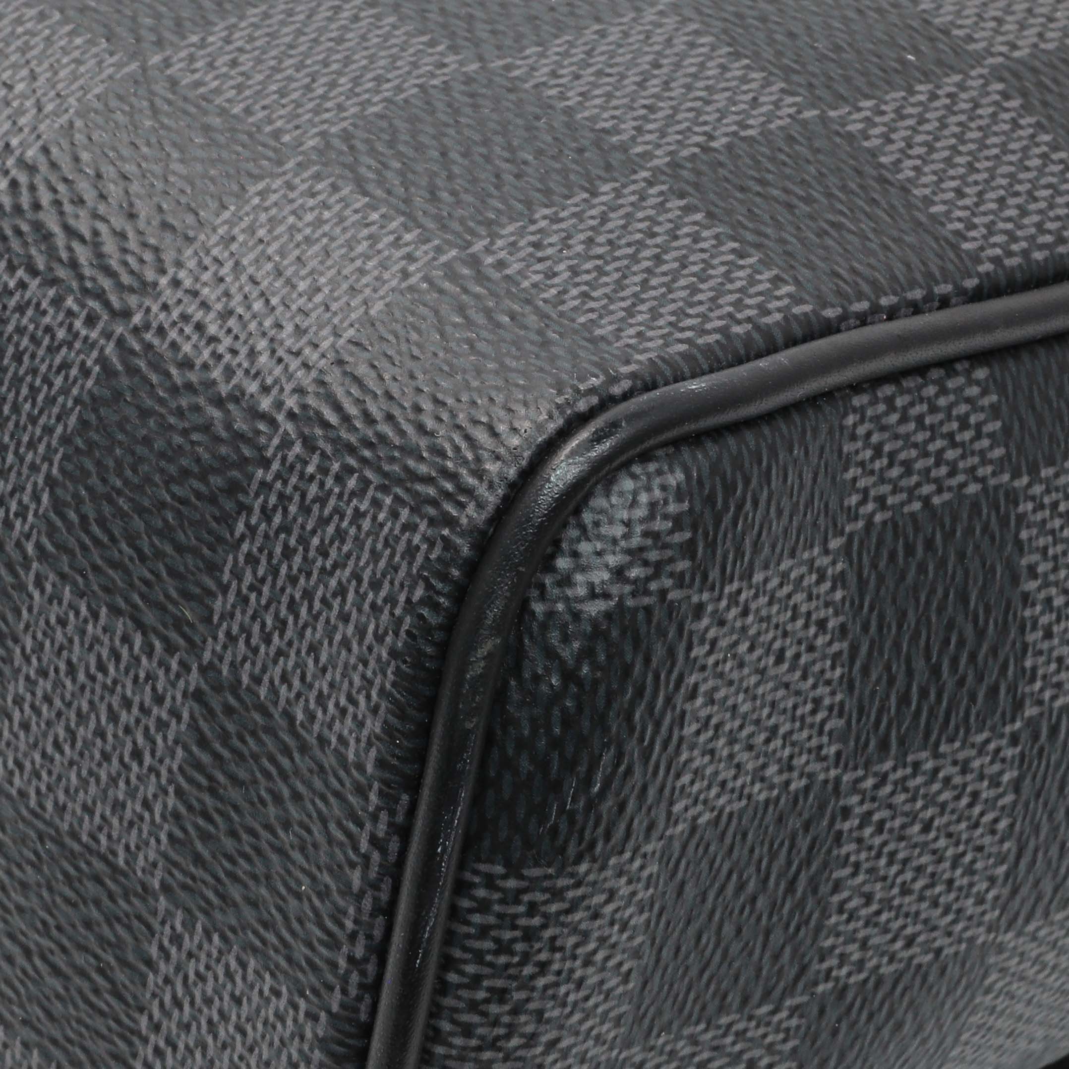 Louis Vuitton Damier Graphite District Messenger - Image 7