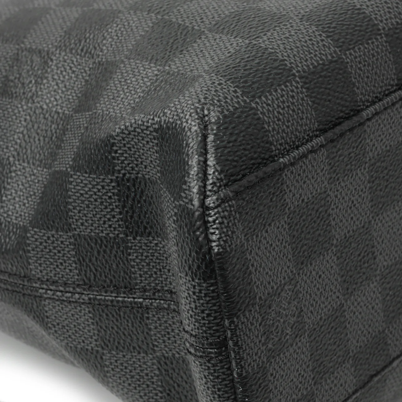 Louis Vuitton Damier Graphite Mick MM - Image 6