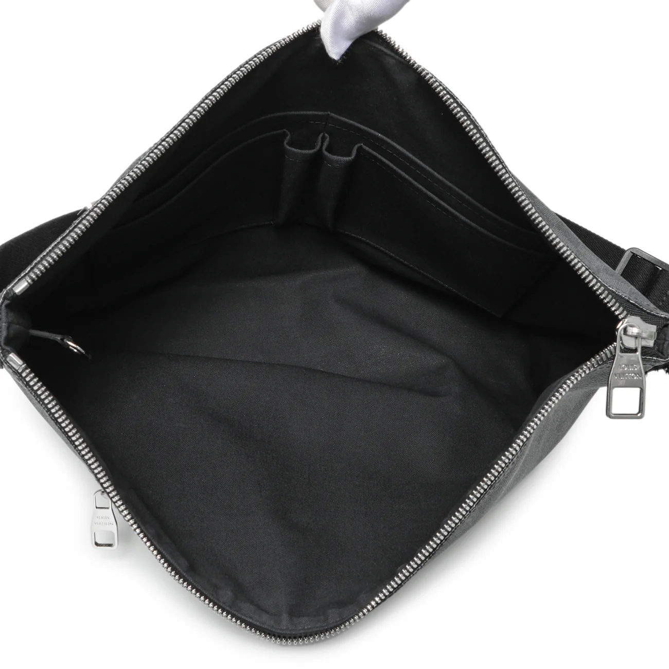 Louis Vuitton Damier Graphite Mick MM - Image 8