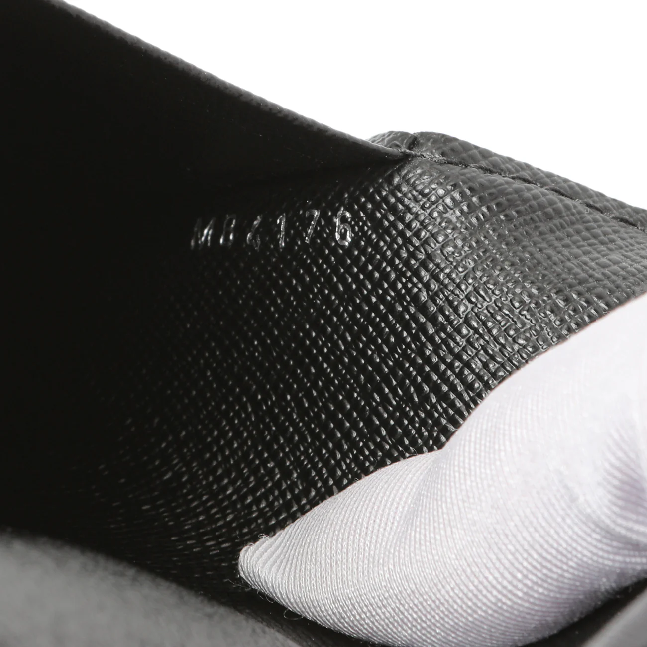 Louis Vuitton Damier Graphite Passport Cover - Image 6