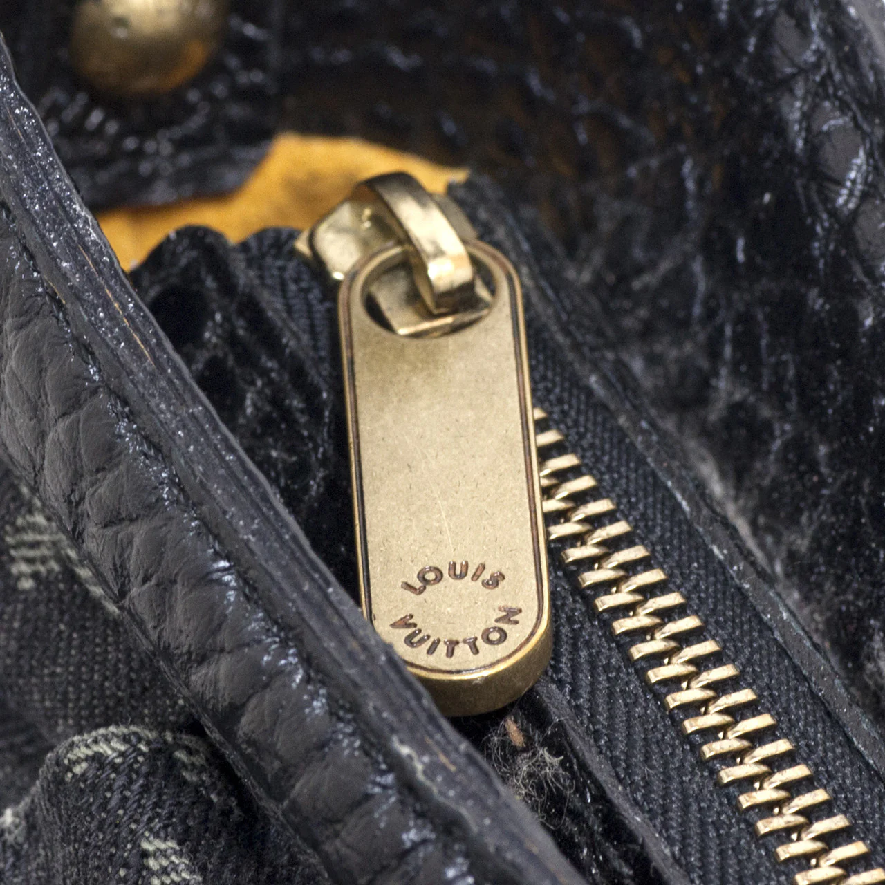 Louis Vuitton Denim Mahina XS - Image 10