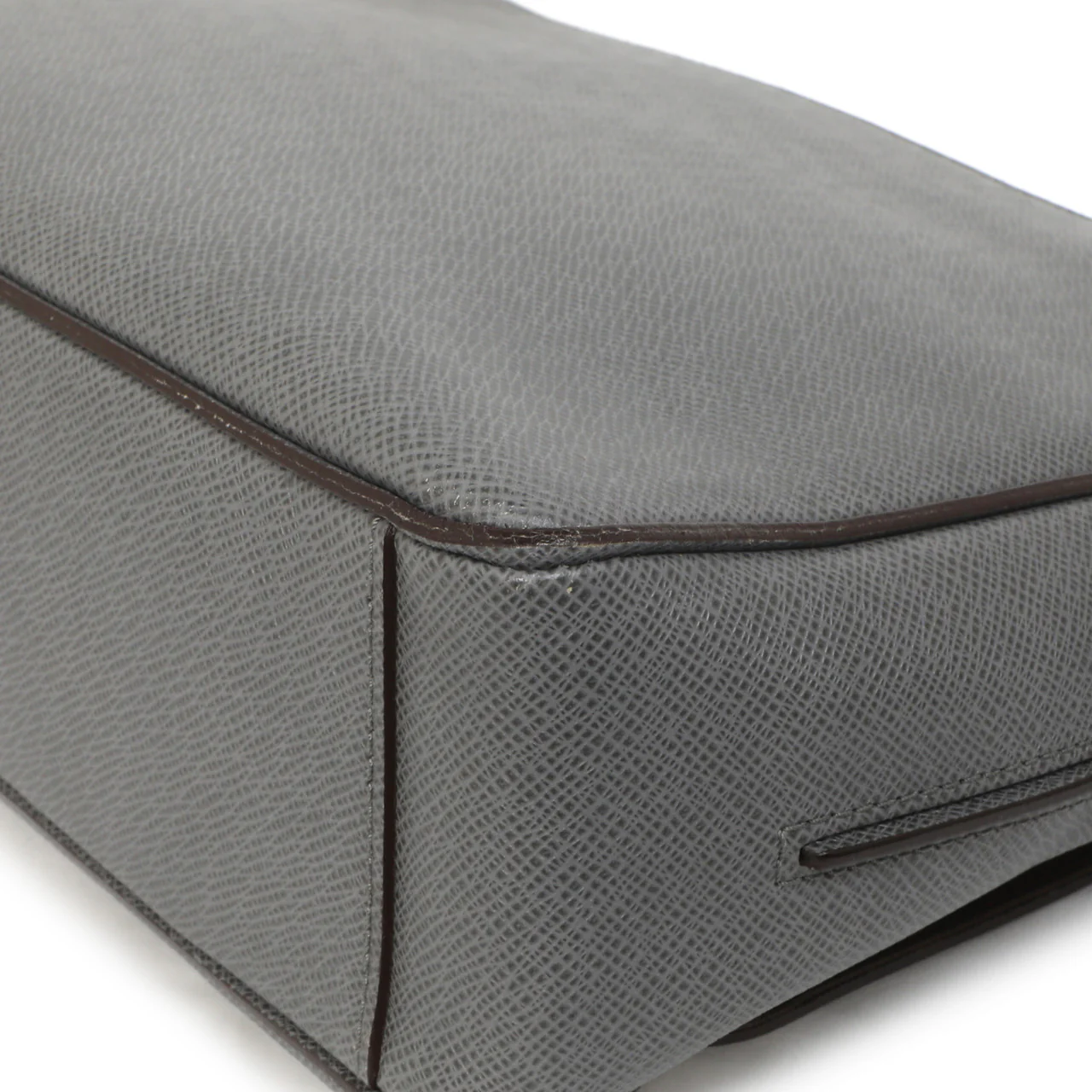 Louis  Vuitton Glacier Taiga Roman MM - Image 9