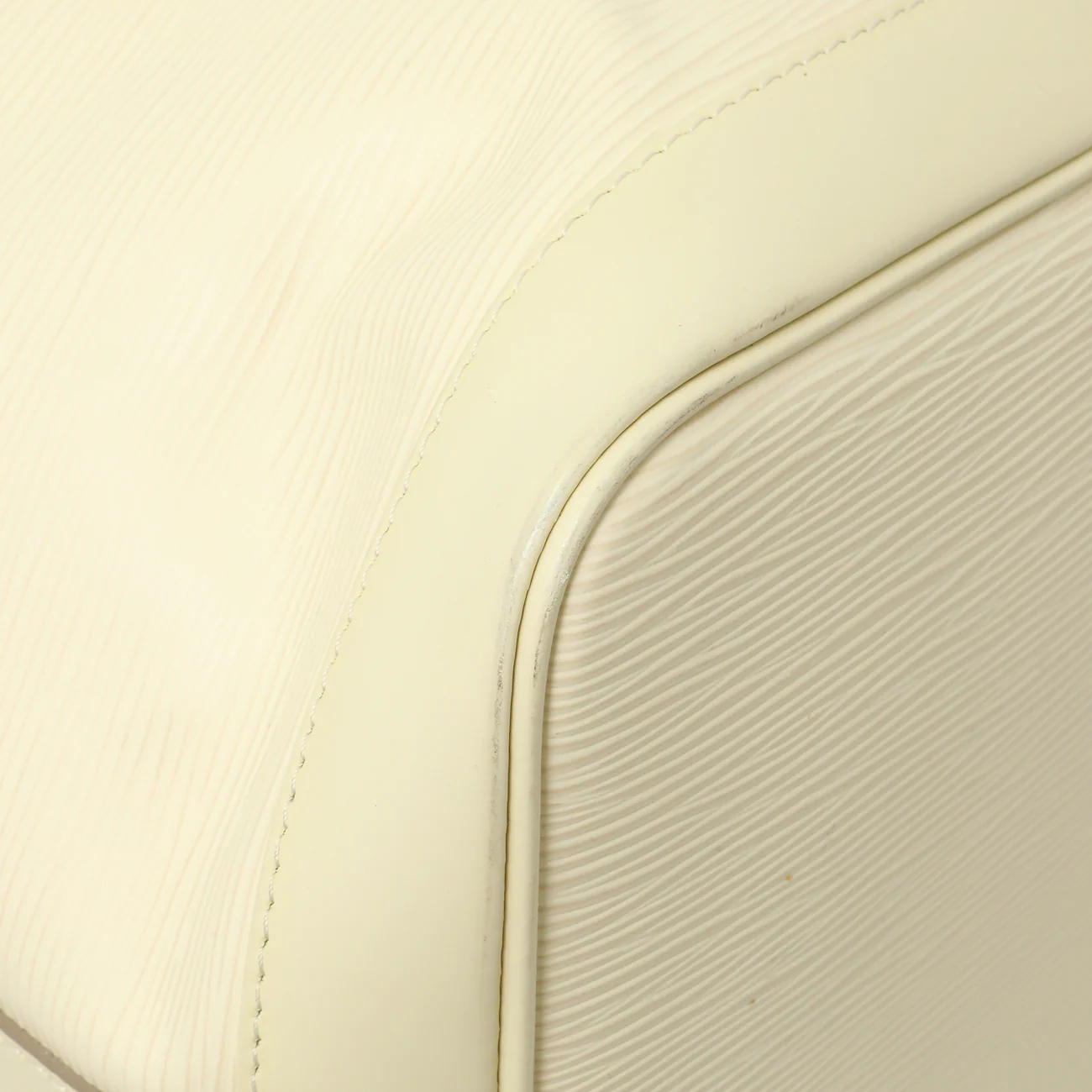 Louis Vuitton Ivory Epi Petit Noe NM - Image 4