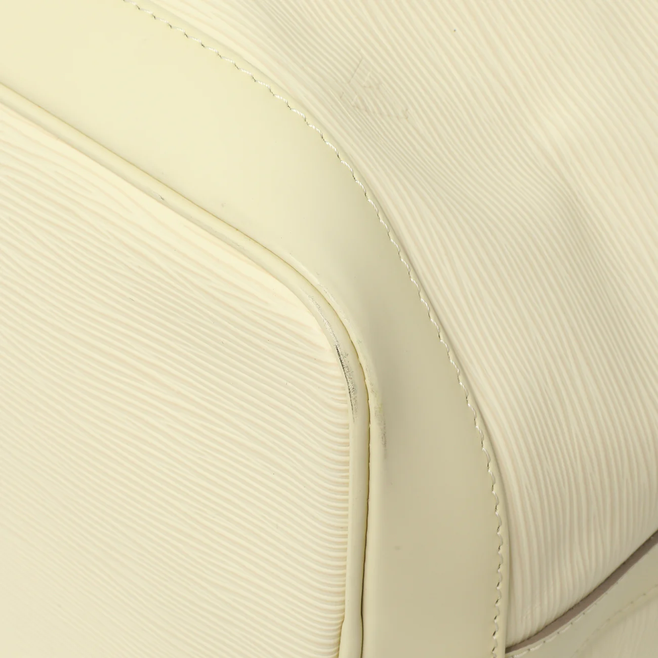 Louis Vuitton Ivory Epi Petit Noe NM - Image 5