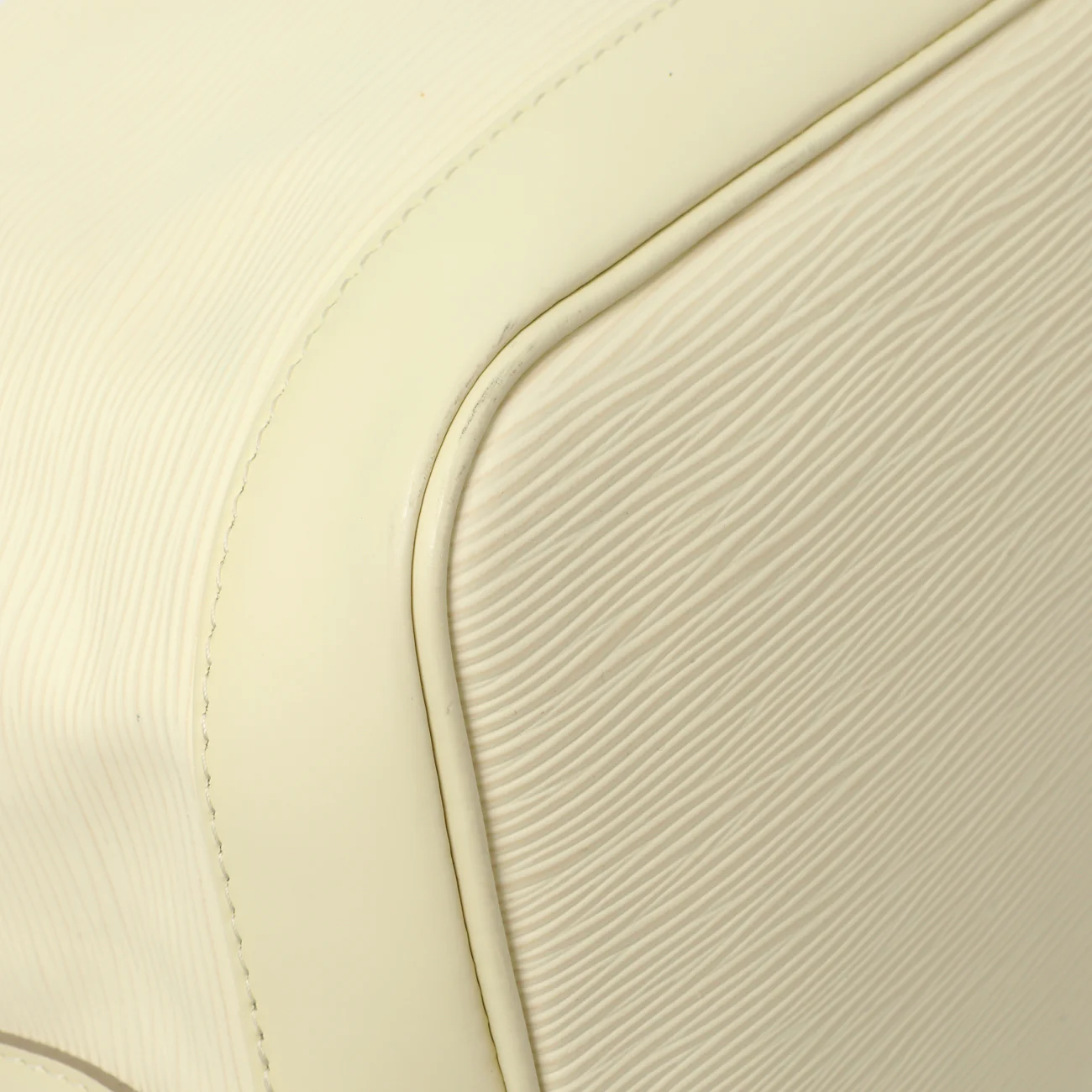 Louis Vuitton Ivory Epi Petit Noe NM - Image 6