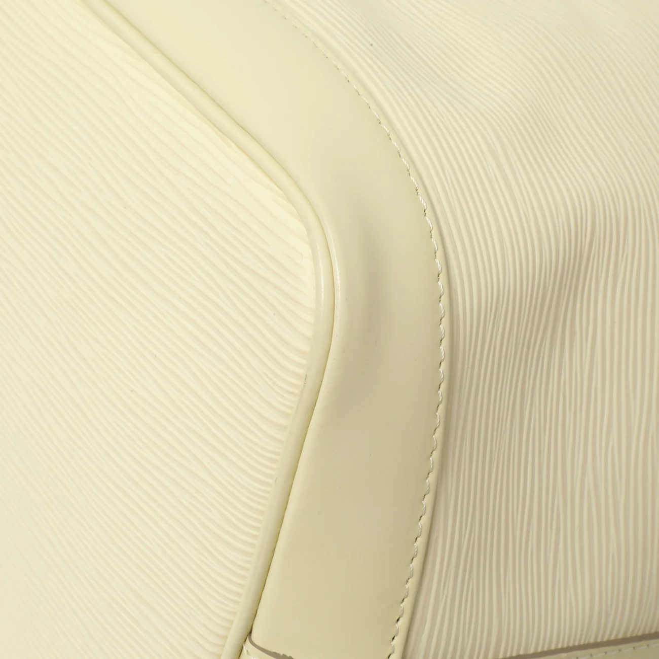 Louis Vuitton Ivory Epi Petit Noe NM - Image 7