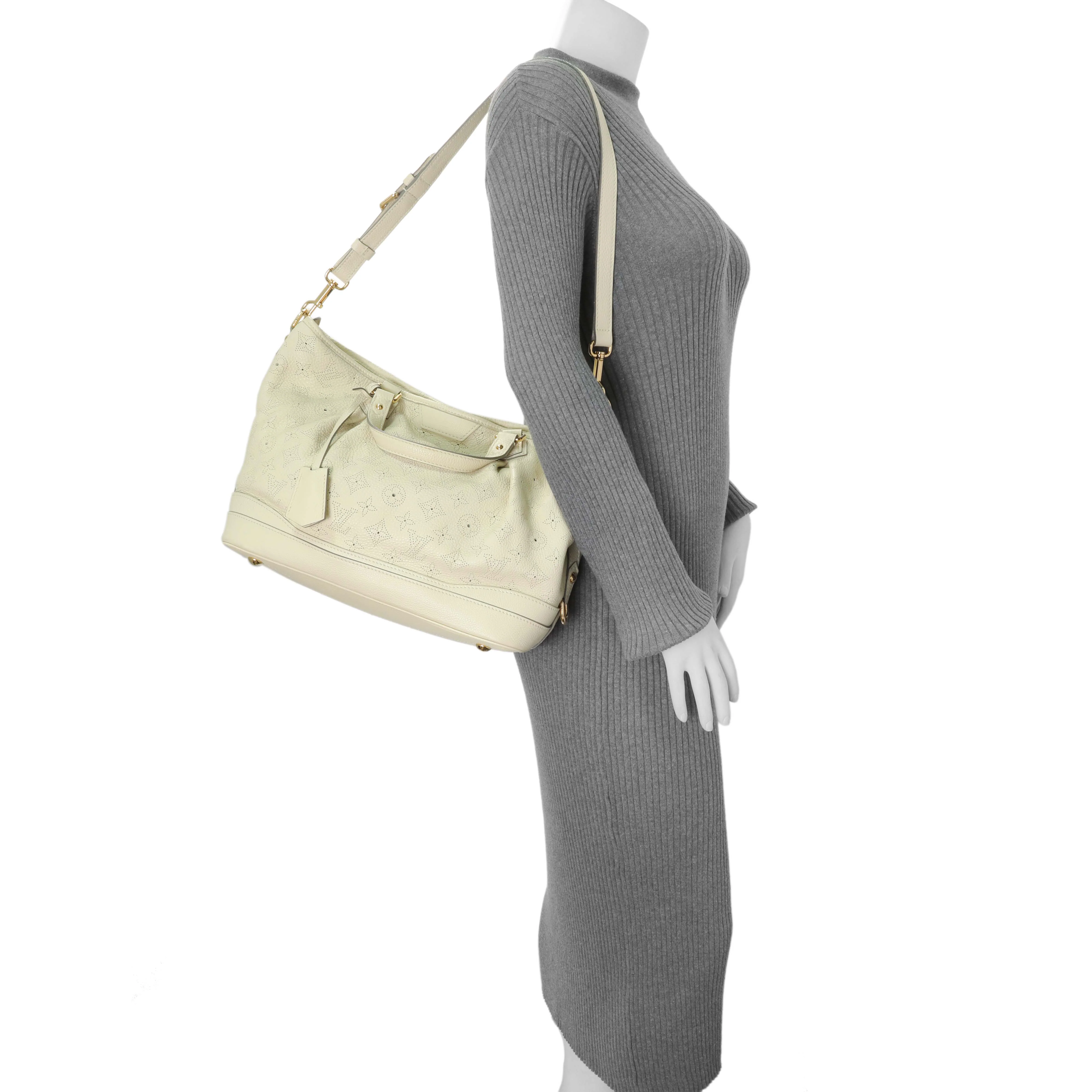 Louis Vuitton Ivory Mahina Stellar PM - Image 11