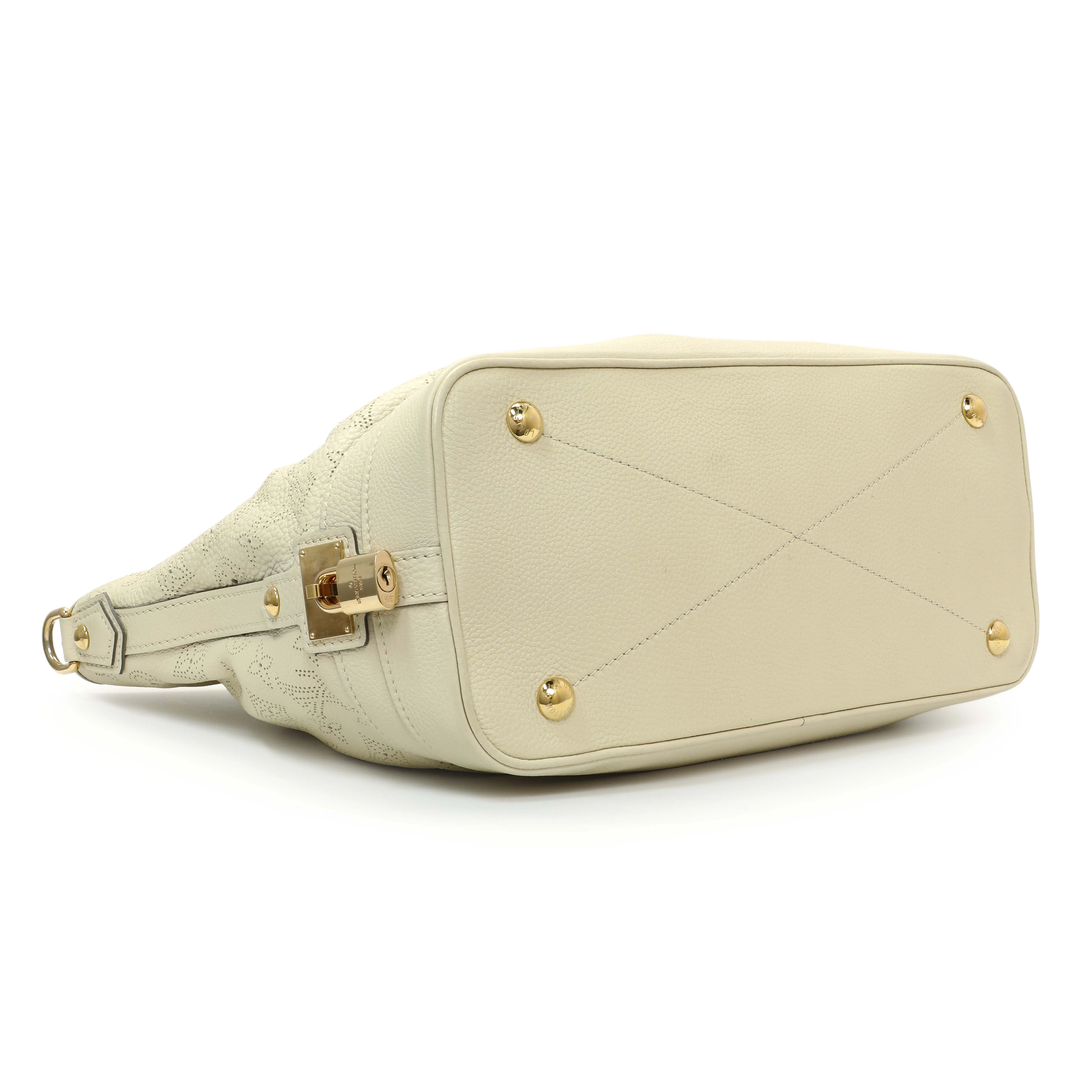 Louis Vuitton Ivory Mahina Stellar PM - Image 3