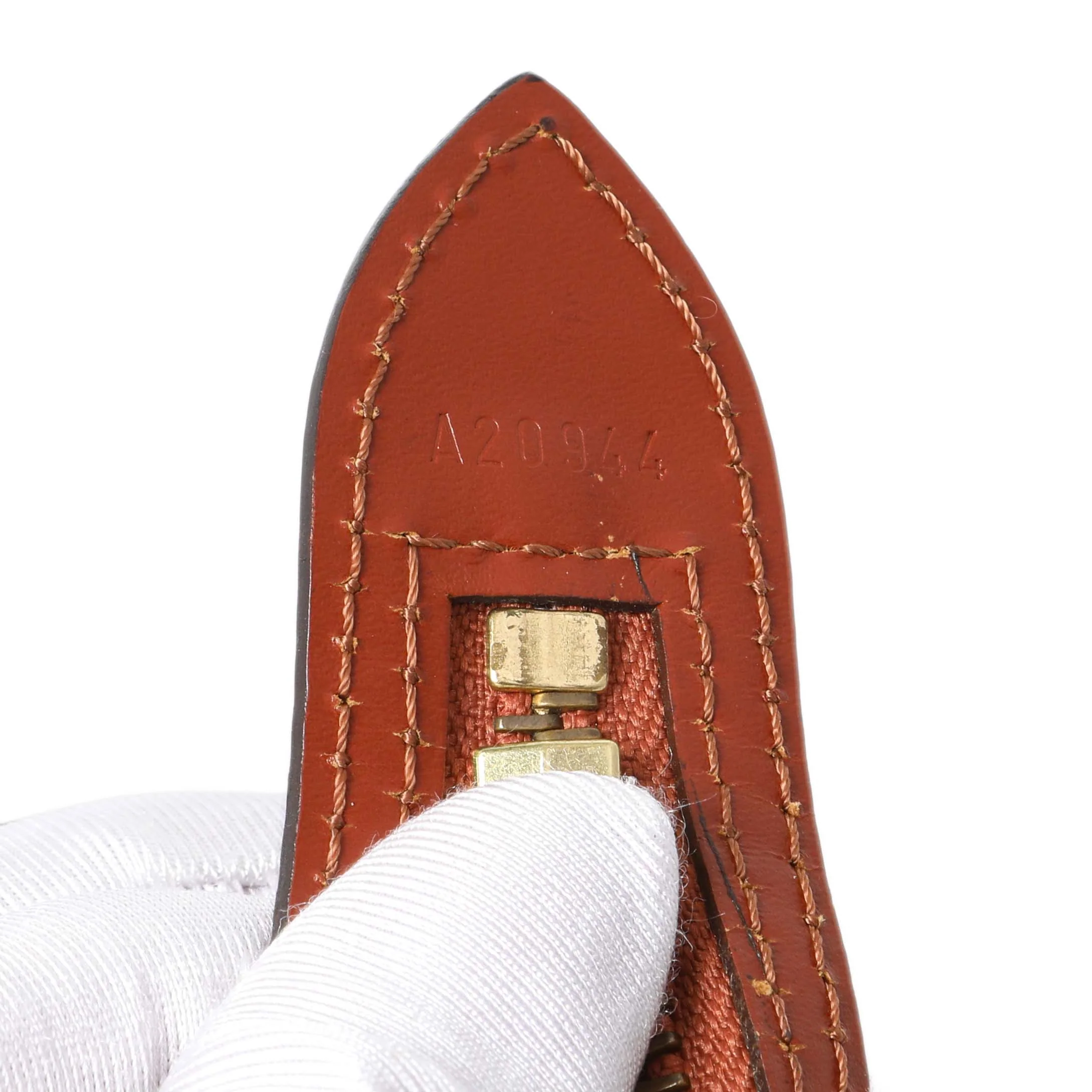 Louis Vuitton Kenyan Fawn Epi Saint Jacques MM - Image 6