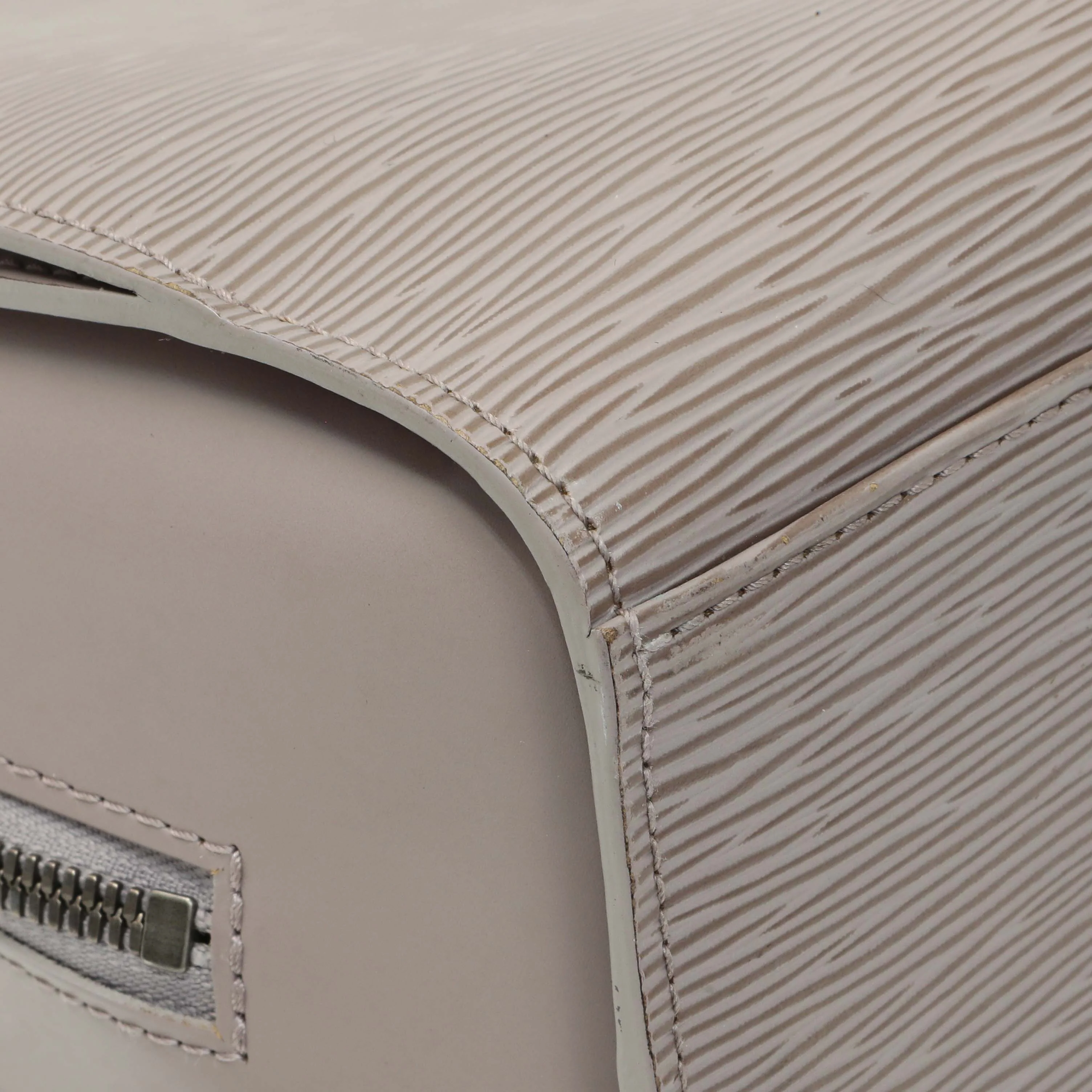 Louis Vuitton Lilac Epi Pont-Neuf PM - Image 6