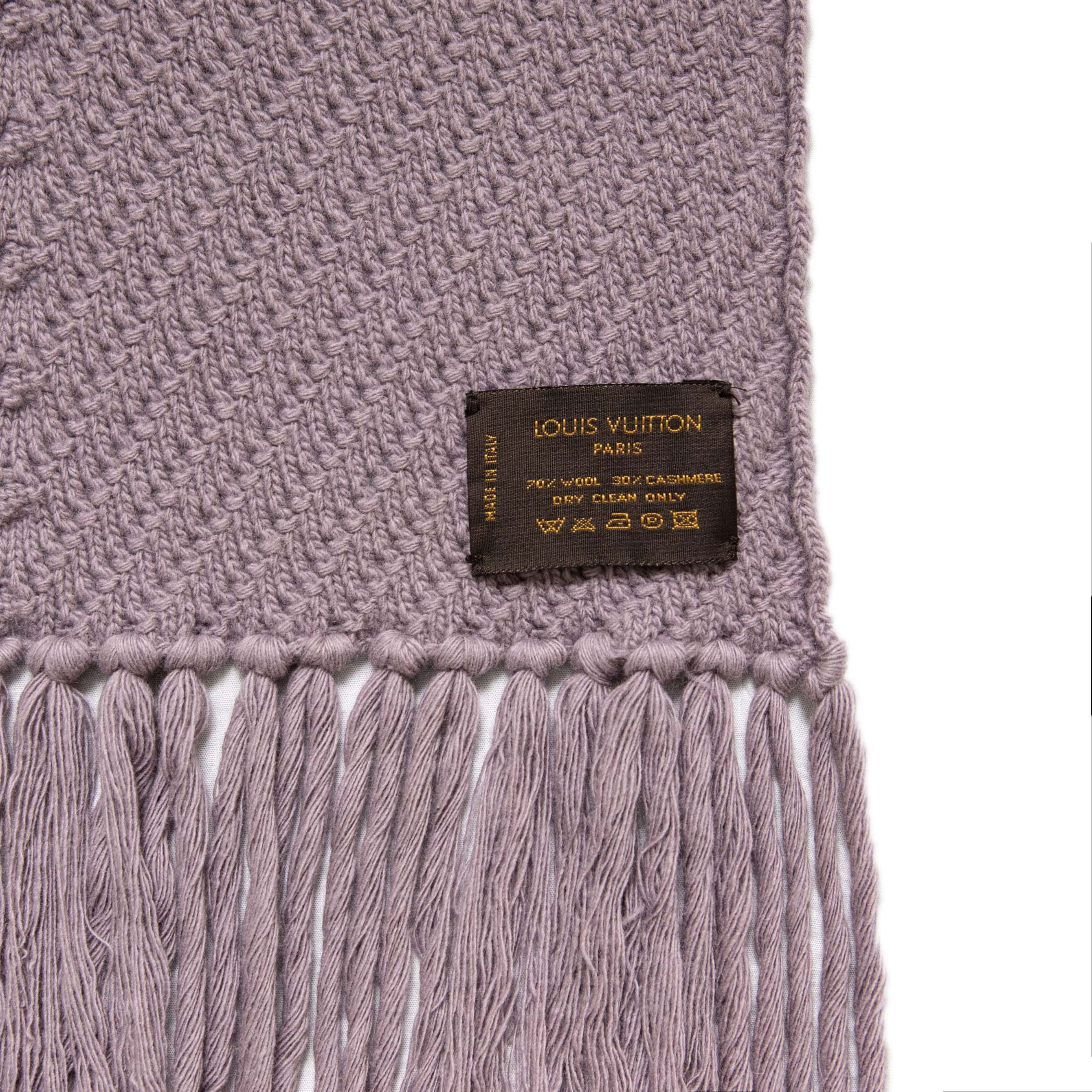 Louis Vuitton Lilac Wool Knit Pocket Scarf - Image 4