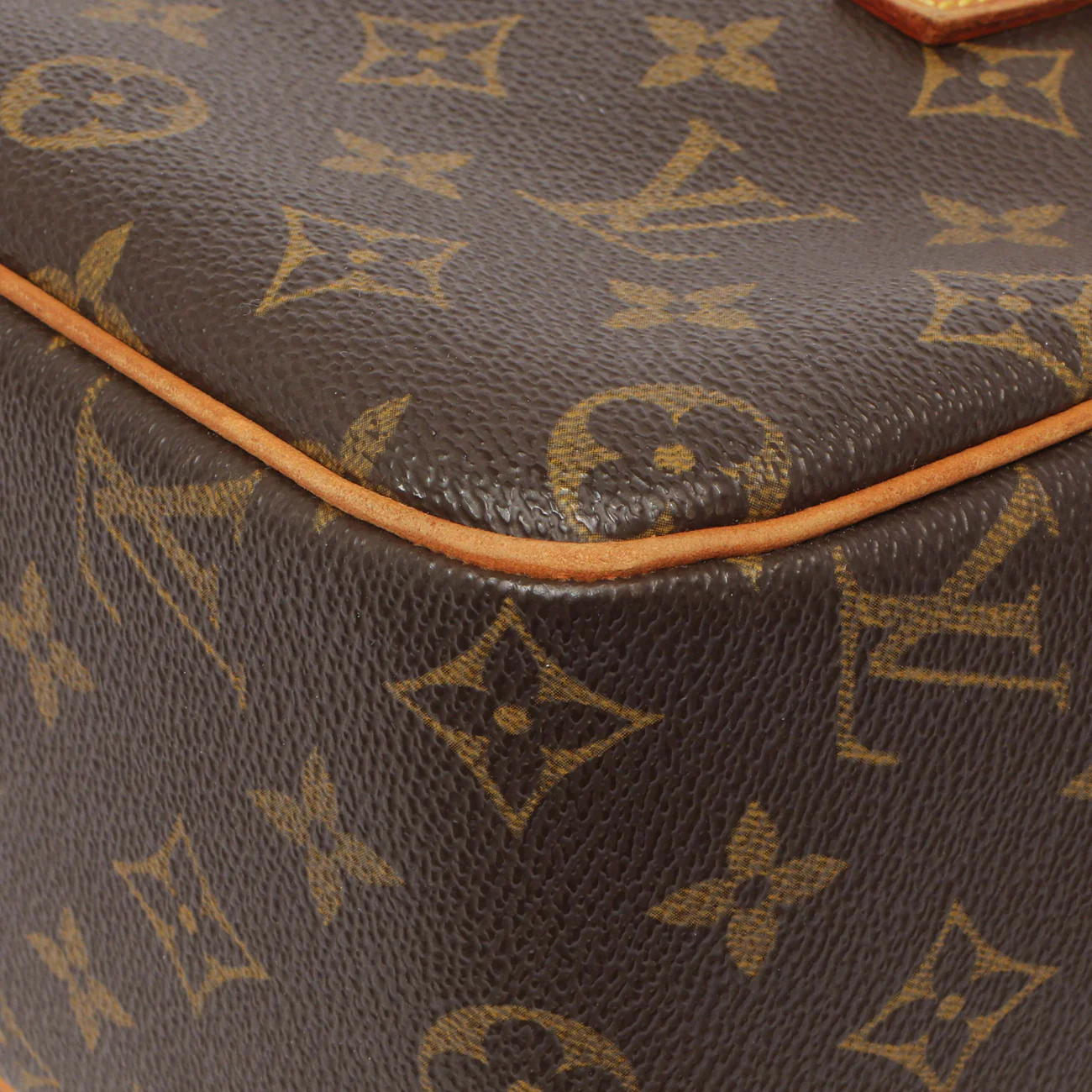 Louis Vuitton Monogram Cite MM - Image 11