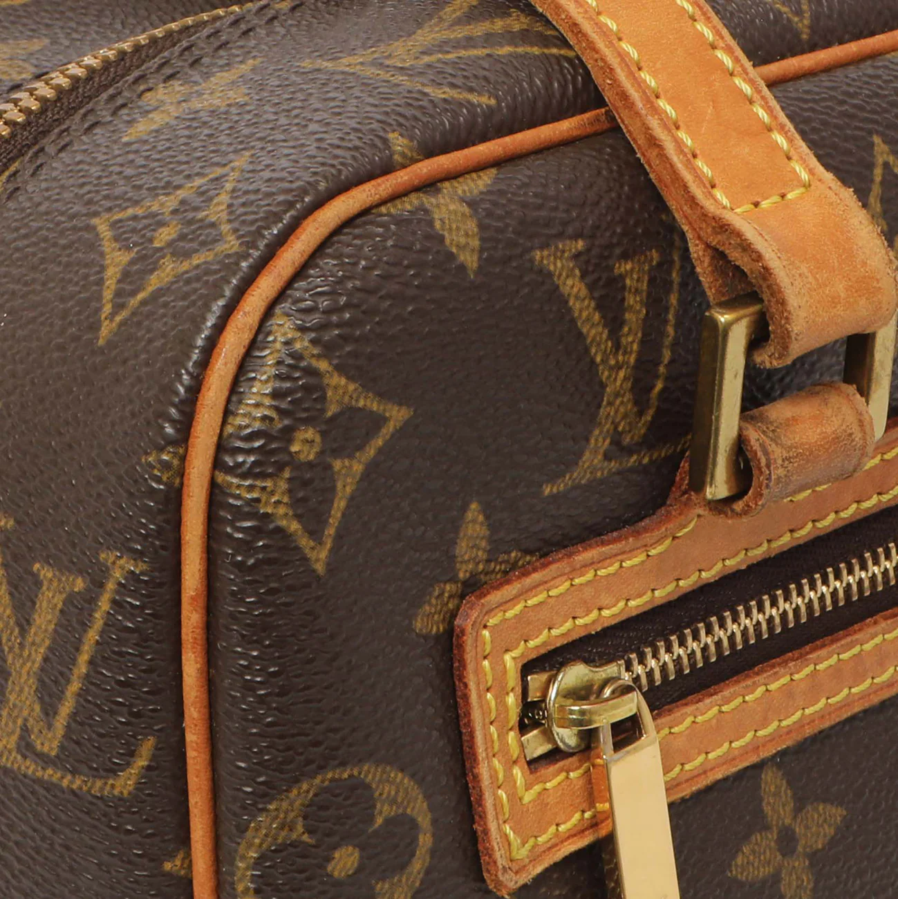Louis Vuitton Monogram Cite MM - Image 4