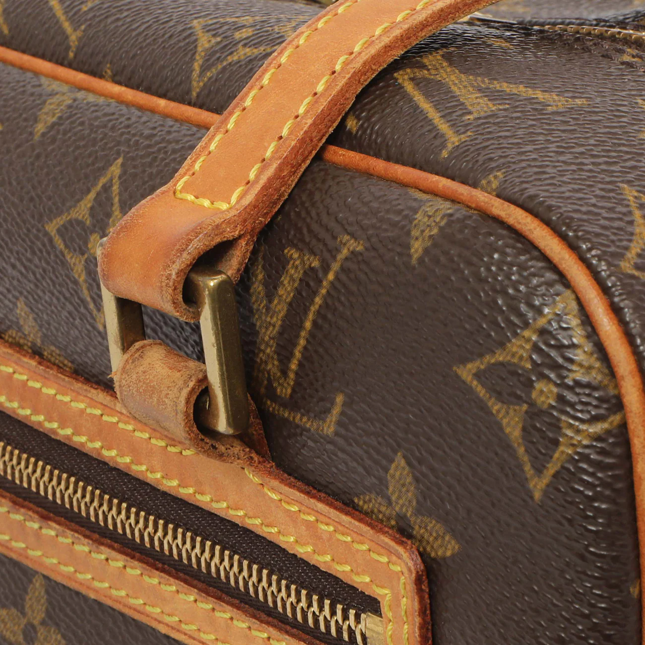 Louis Vuitton Monogram Cite MM - Image 5