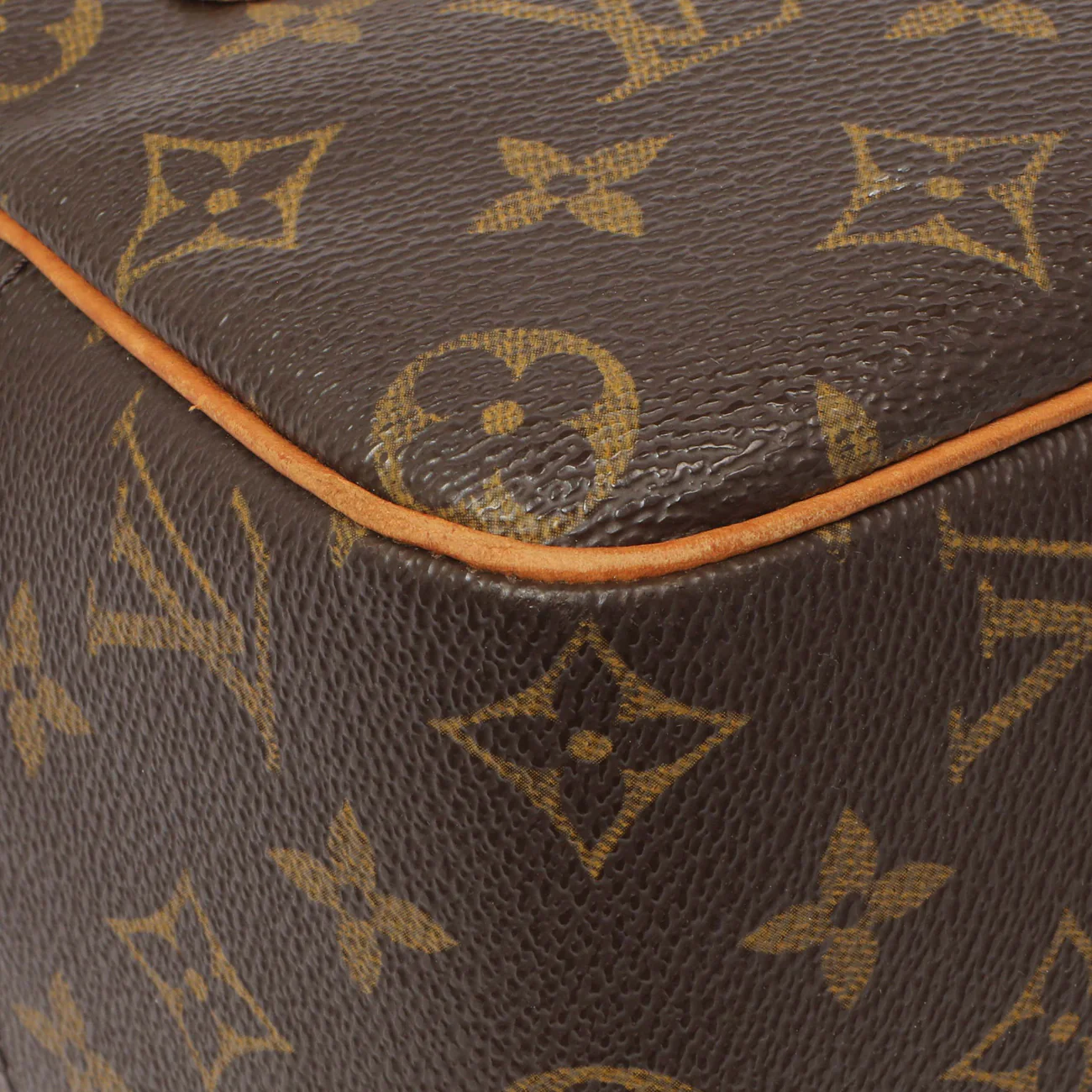 Louis Vuitton Monogram Cite MM - Image 8