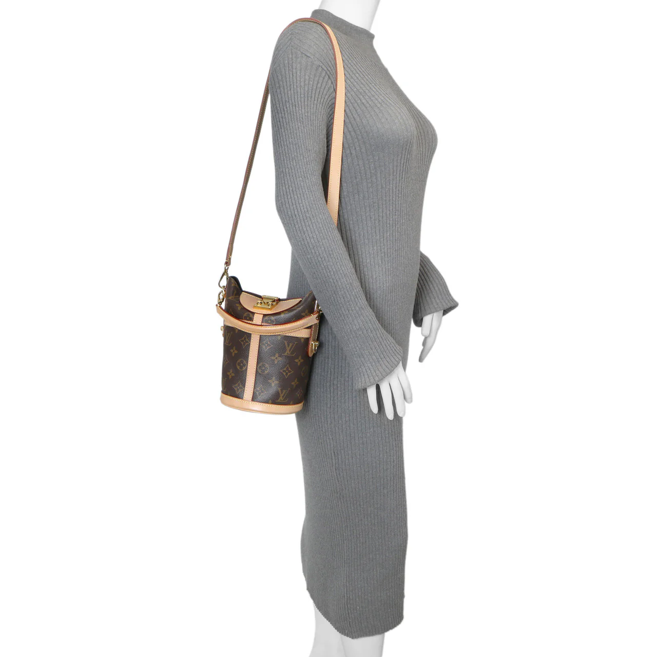 Louis Vuitton Monogram Duffle Bag - Image 7