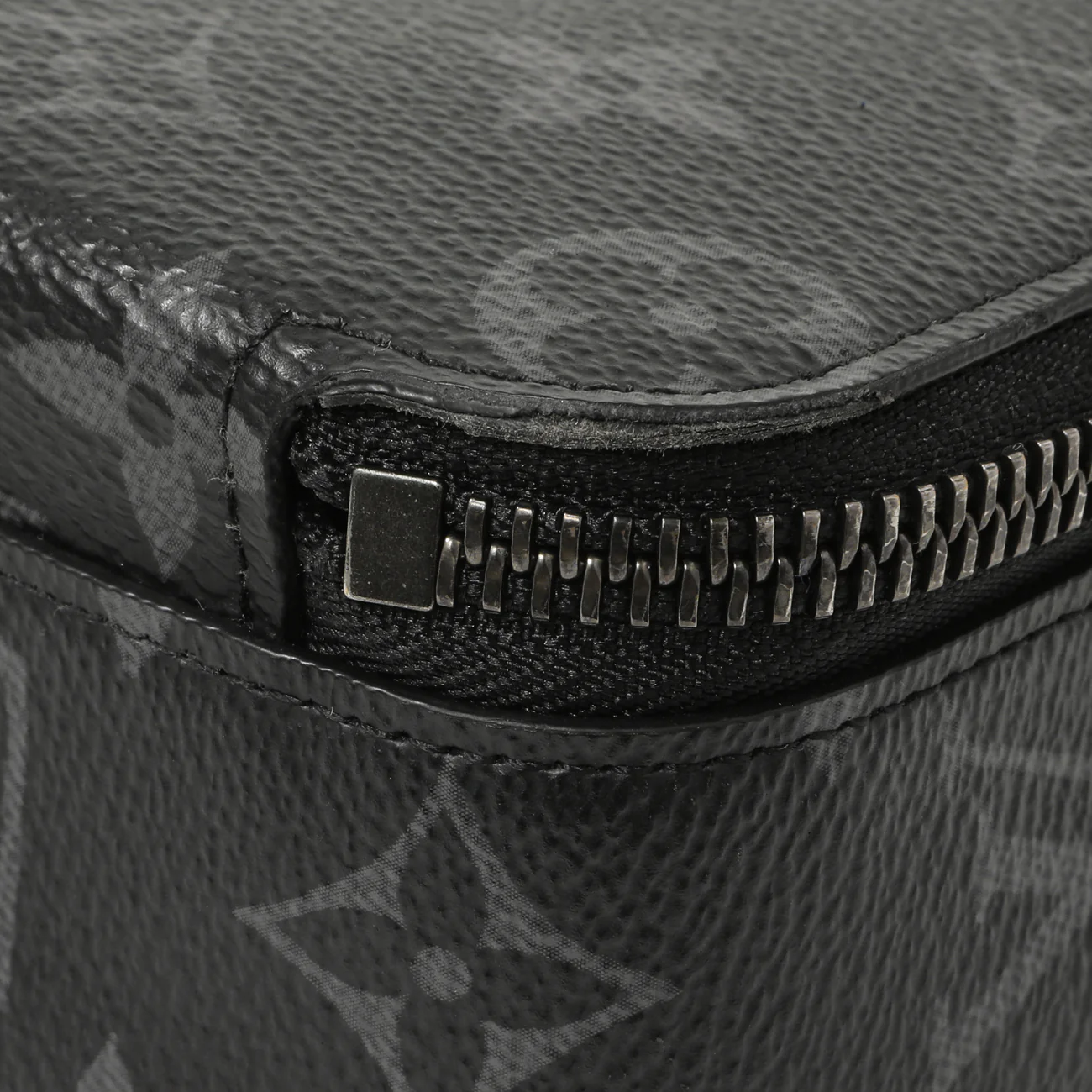 Louis Vuitton Monogram Eclipse Alpha Wearable Wallet - Image 5