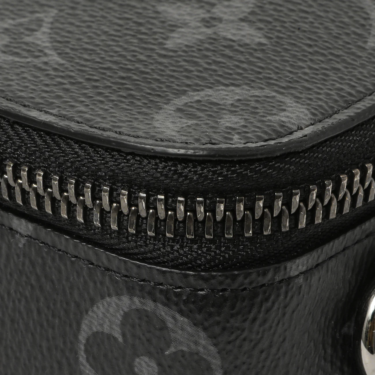 Louis Vuitton Monogram Eclipse Alpha Wearable Wallet - Image 7