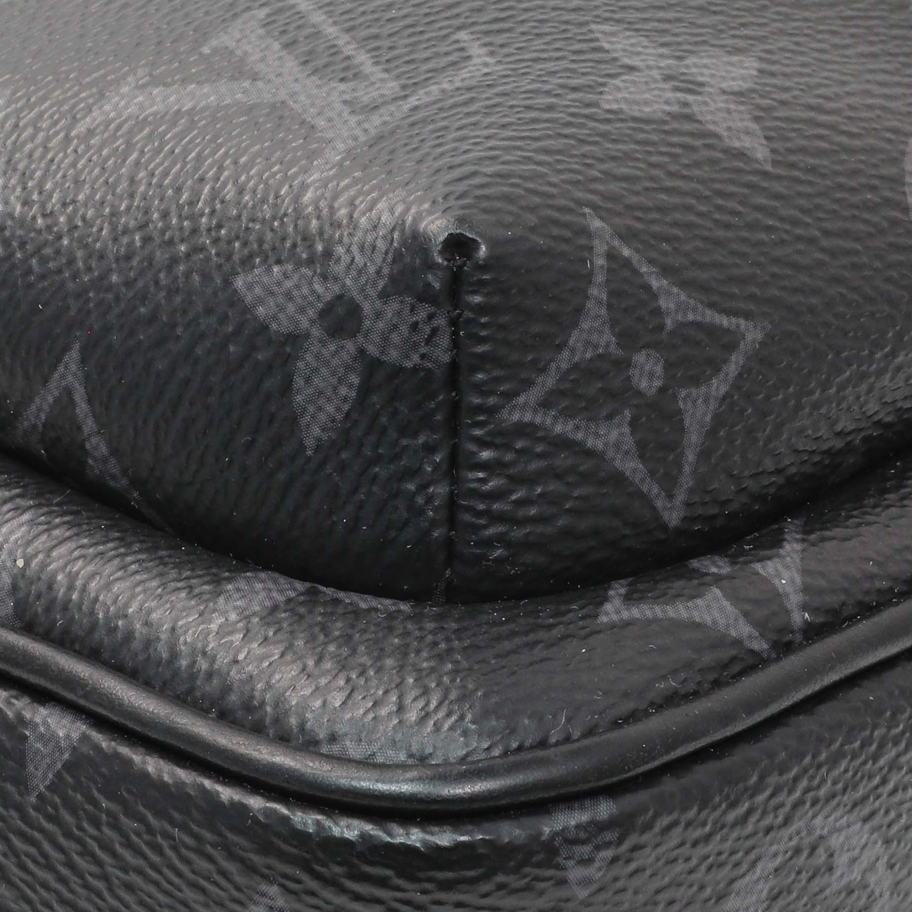 Louis Vuitton Monogram Eclipse Avenue Slingbag PM - Image 4
