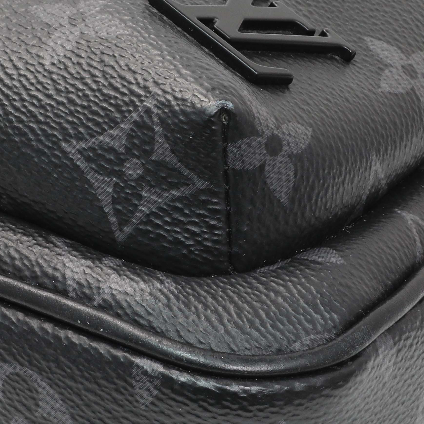 Louis Vuitton Monogram Eclipse Avenue Slingbag PM - Image 5