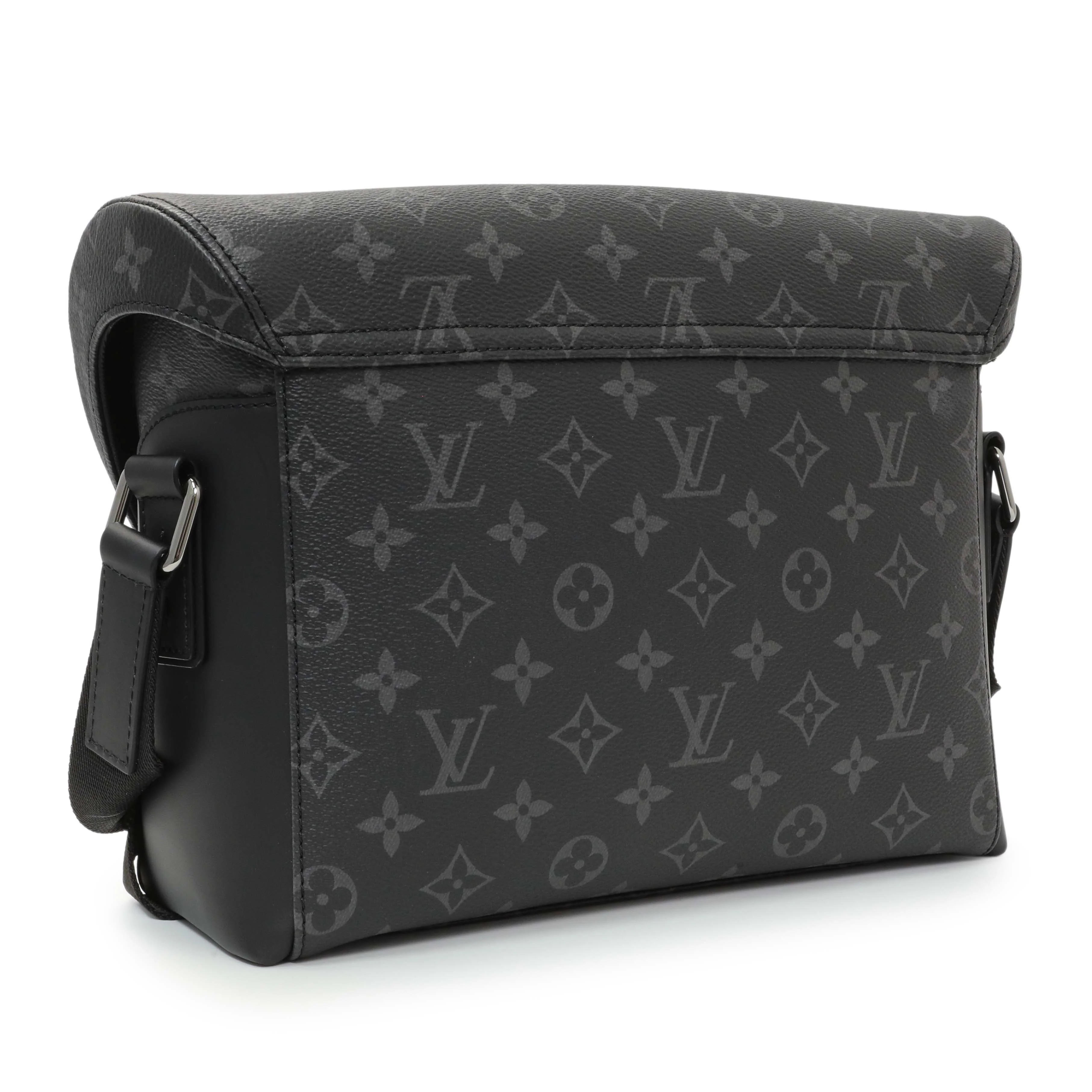 Louis Vuitton Monogram Eclipse Messenger Voyager PM - Image 2