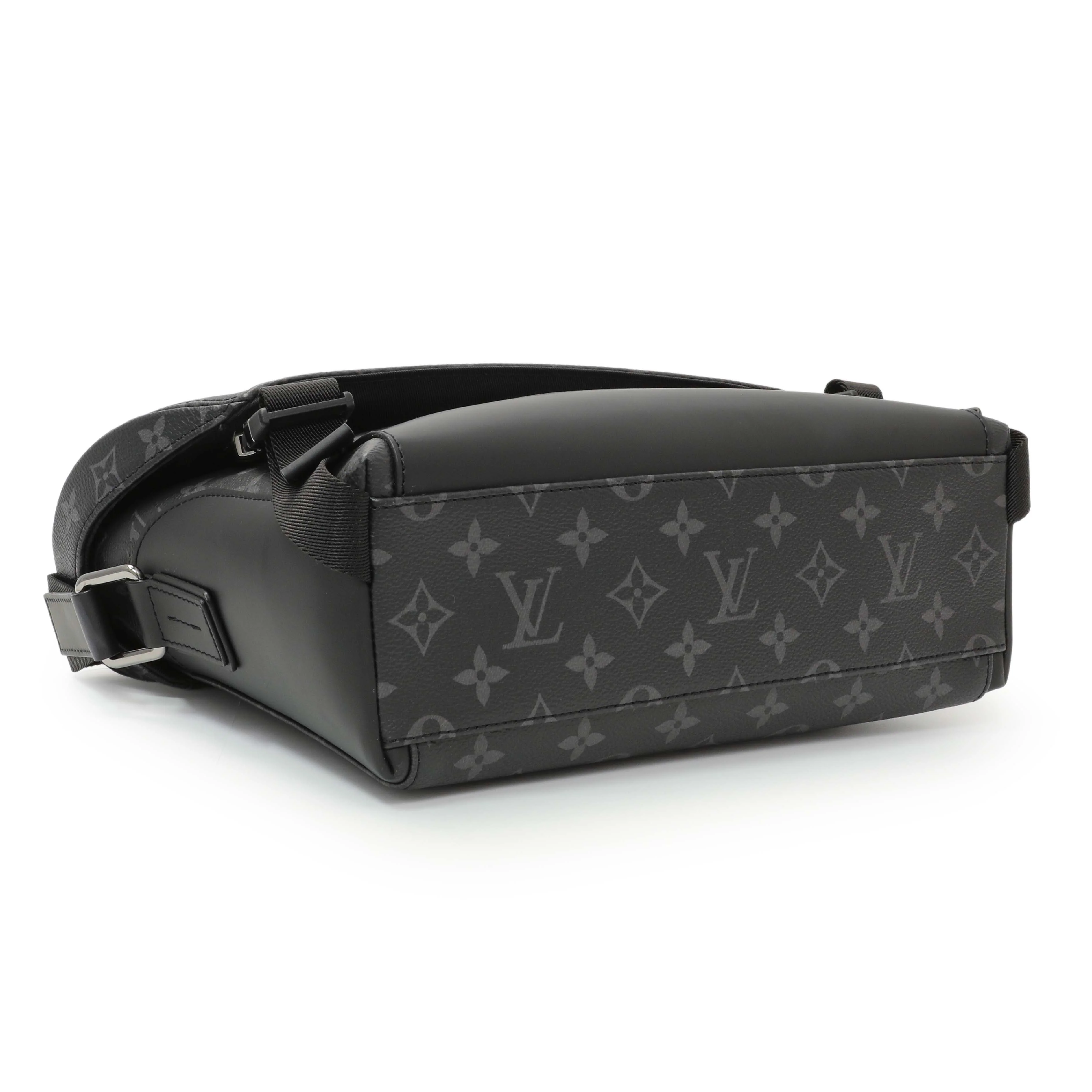 Louis Vuitton Monogram Eclipse Messenger Voyager PM - Image 3