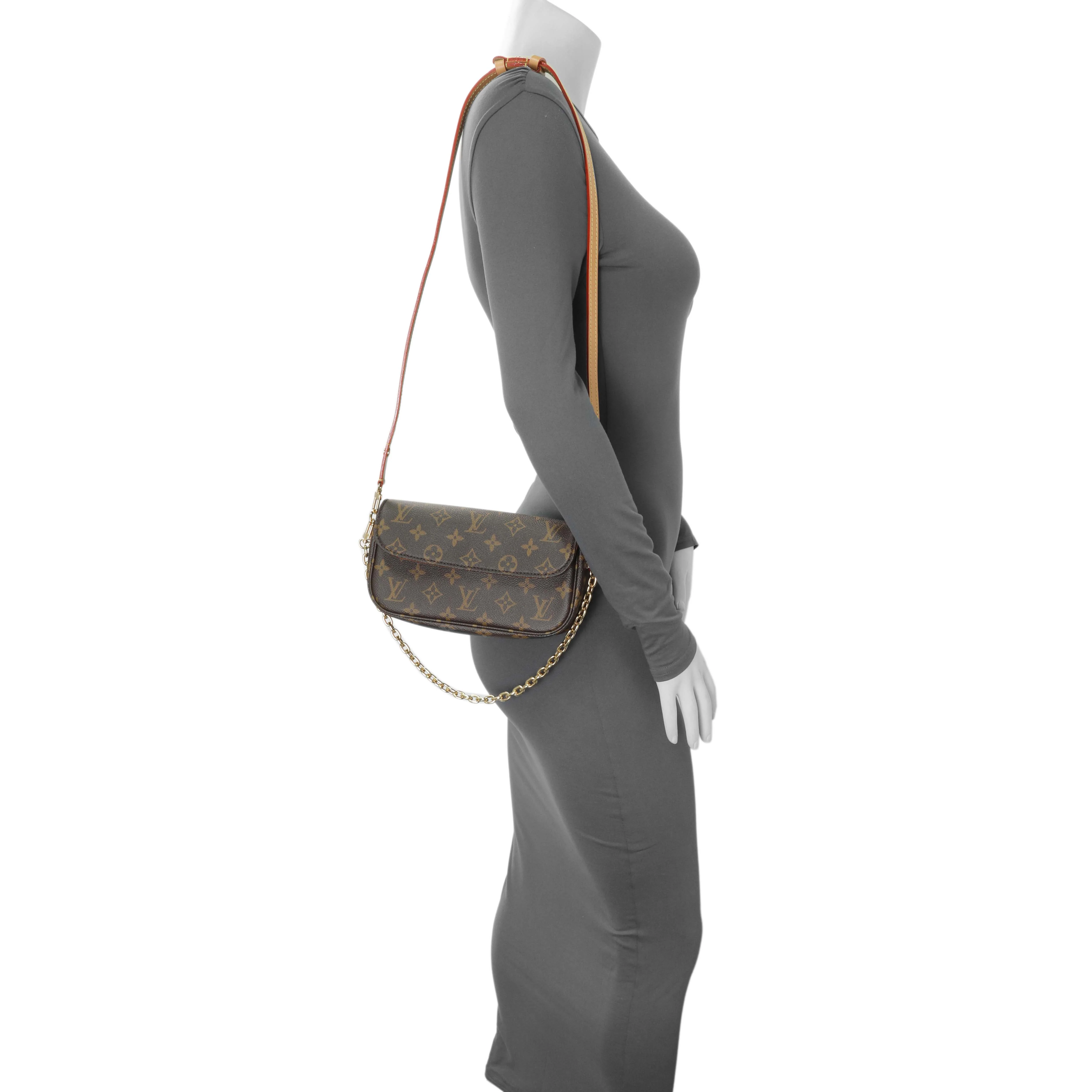 Louis Vuitton Monogram Ivy Wallet On Chain - Image 6