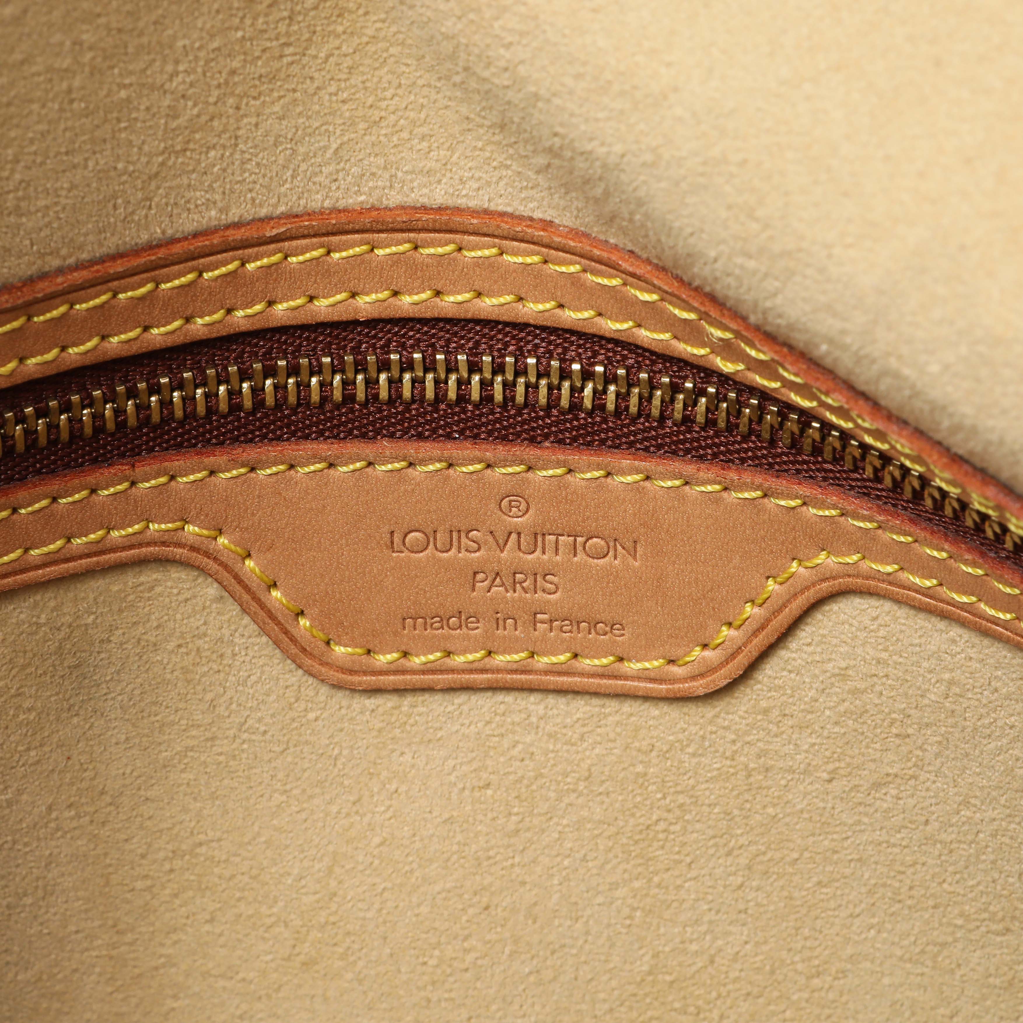 Louis Vuitton Monogram Looping GM - Image 9