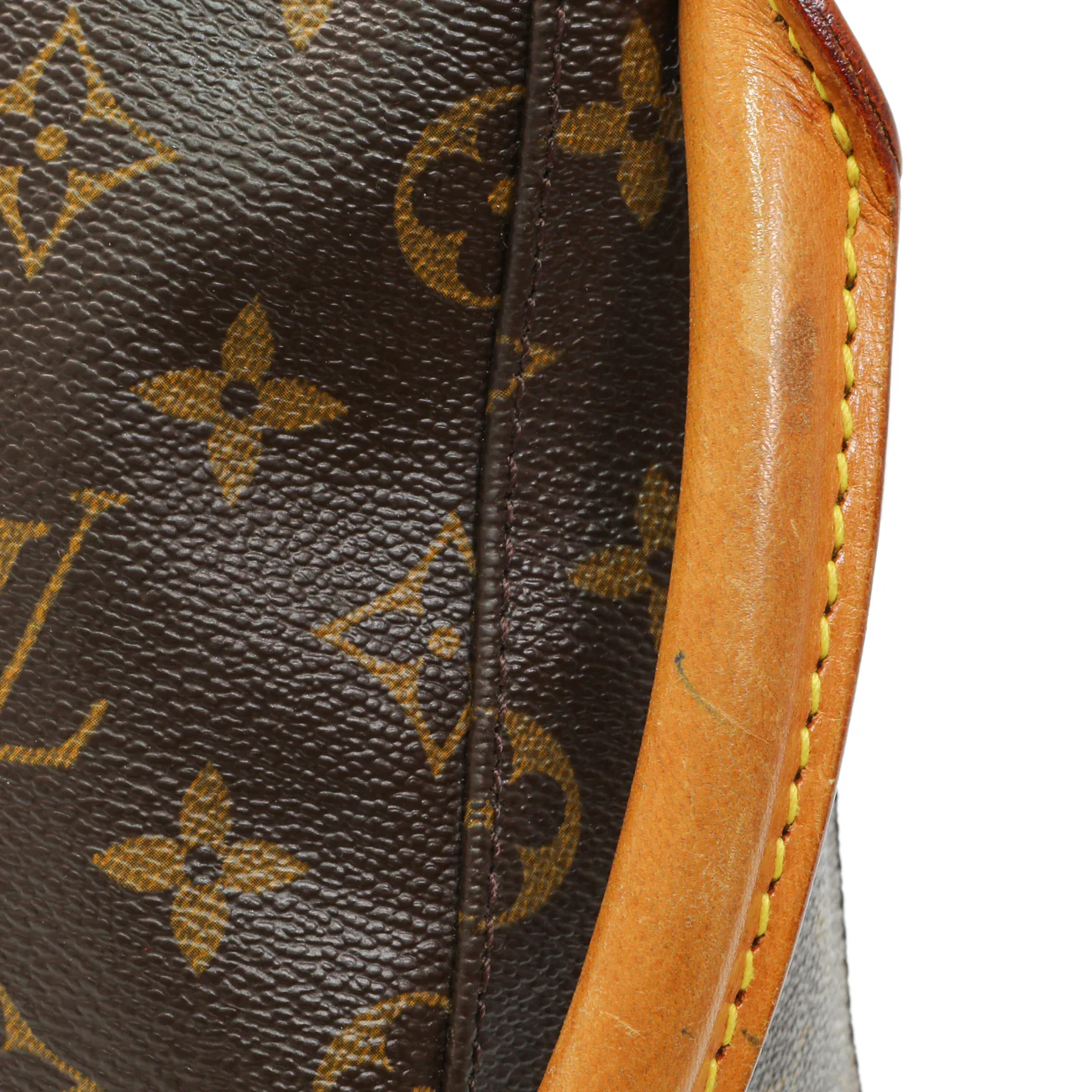 Louis Vuitton Monogram Looping MM - Image 9